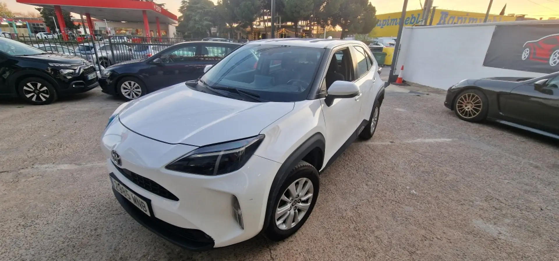 Toyota Yaris Cross 120H Active Plus Blanco - 2