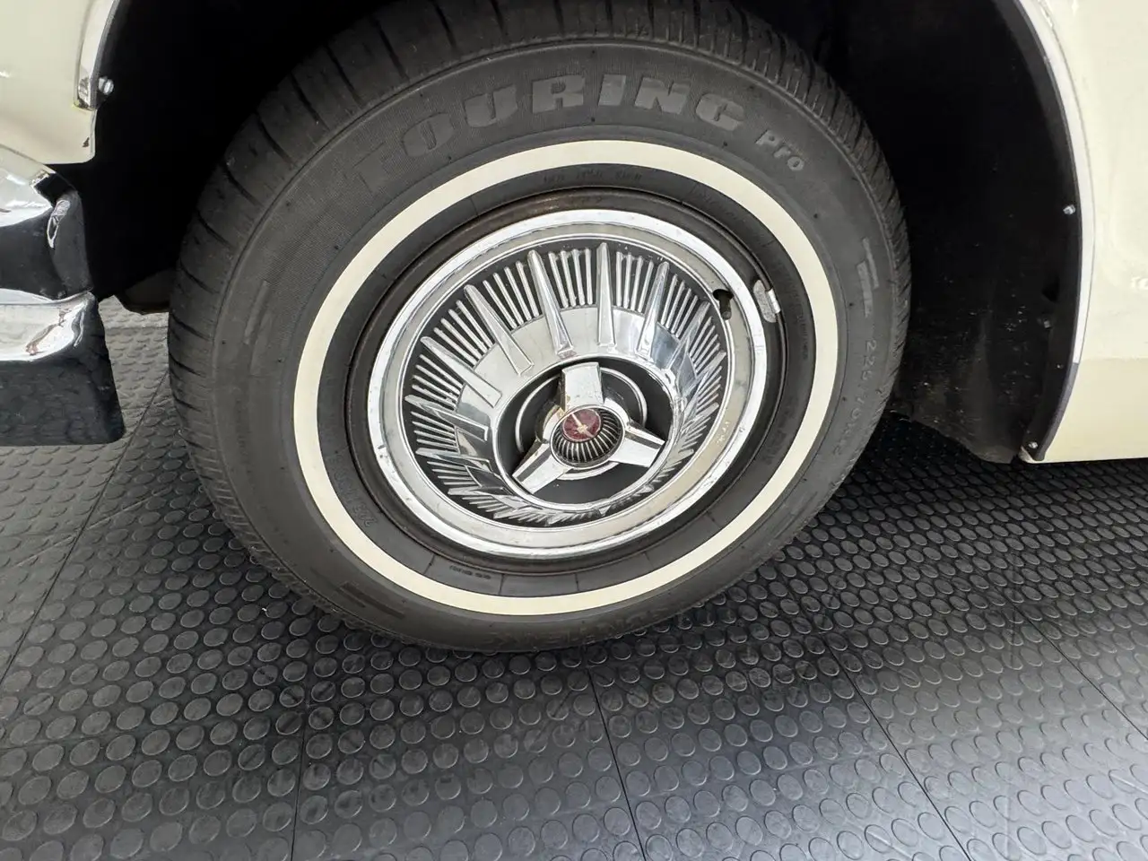 Oldsmobile Super 88, foto 12