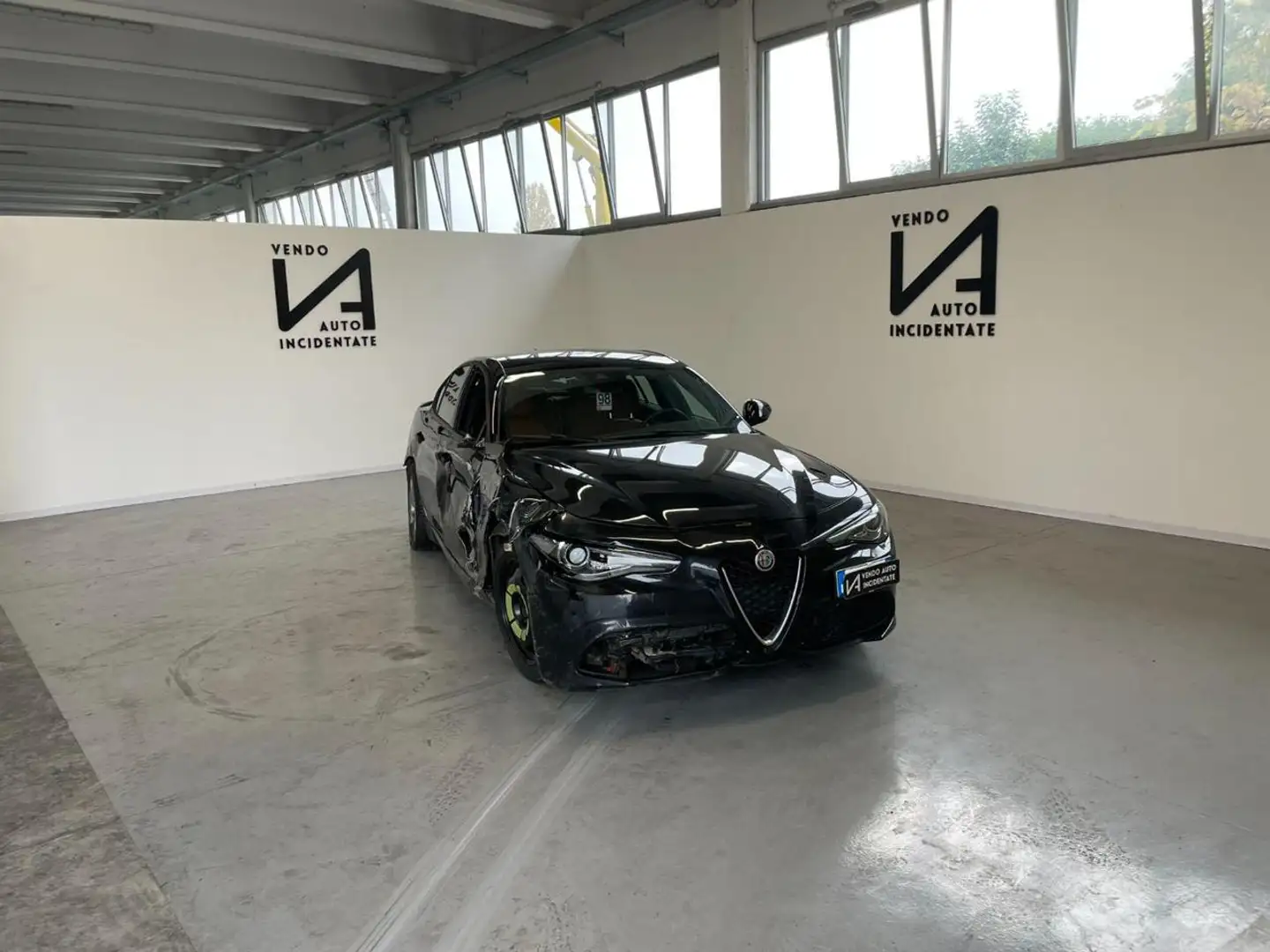 Alfa Romeo Giulia 2.2 TURBODIESEL 190CV AT8 TI Nero - 1