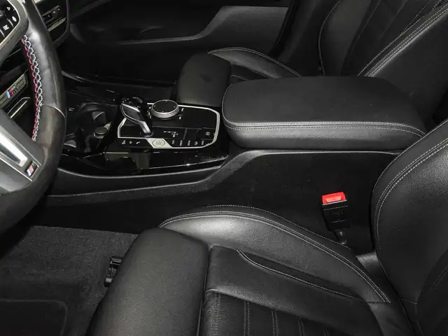 BMW X3 view 15