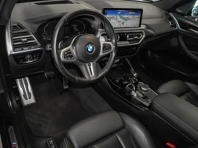 BMW X3 view 10
