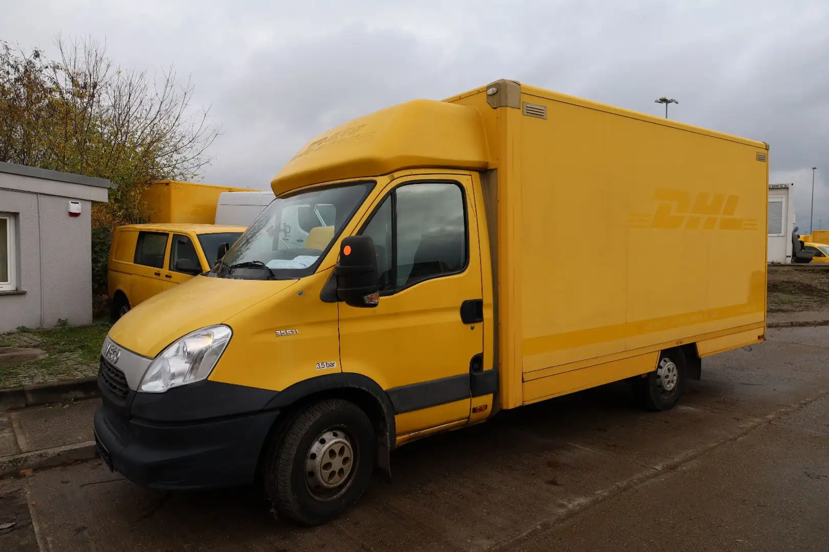 Iveco Daily/ Regalsystem/Luftfeder/1. Hand Jaune - 1