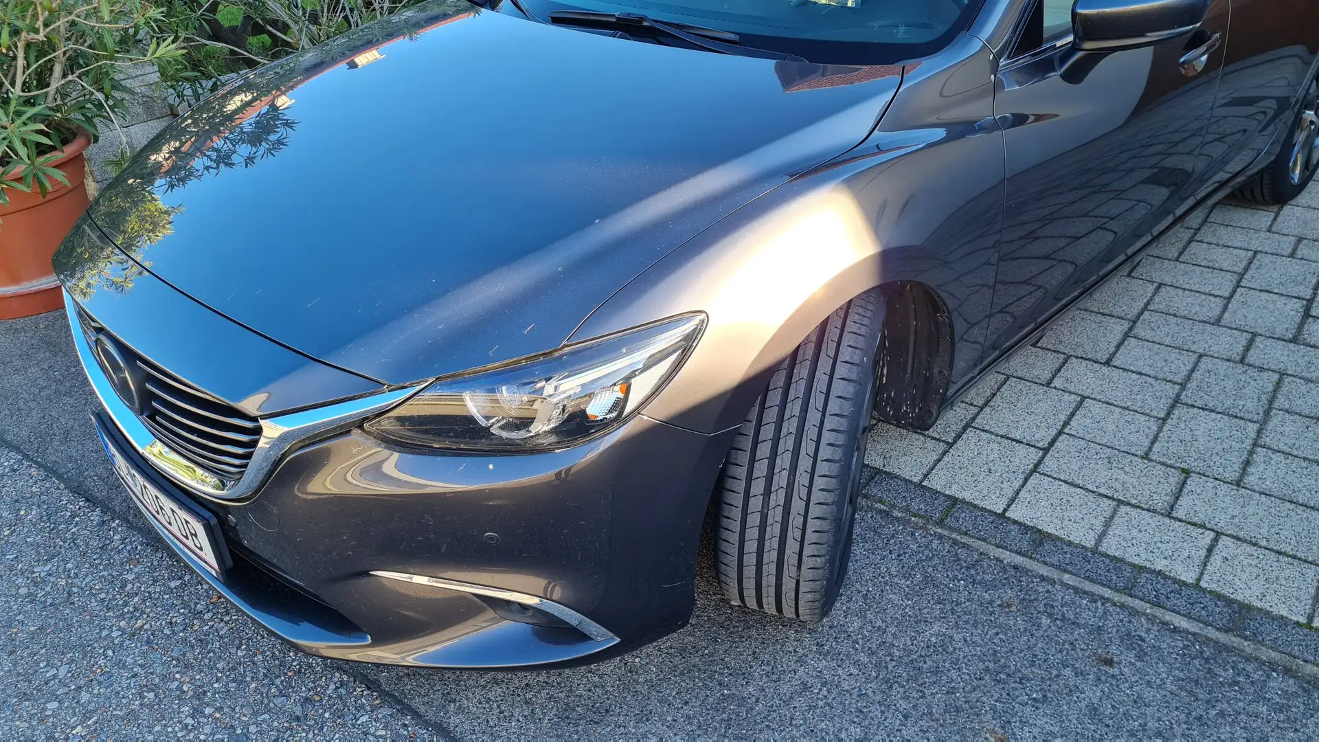 Mazda 6 Mazda 6 CD175 Revolution Top "Leder weiss" Revolution Top "Leder weiss" Grau - 2