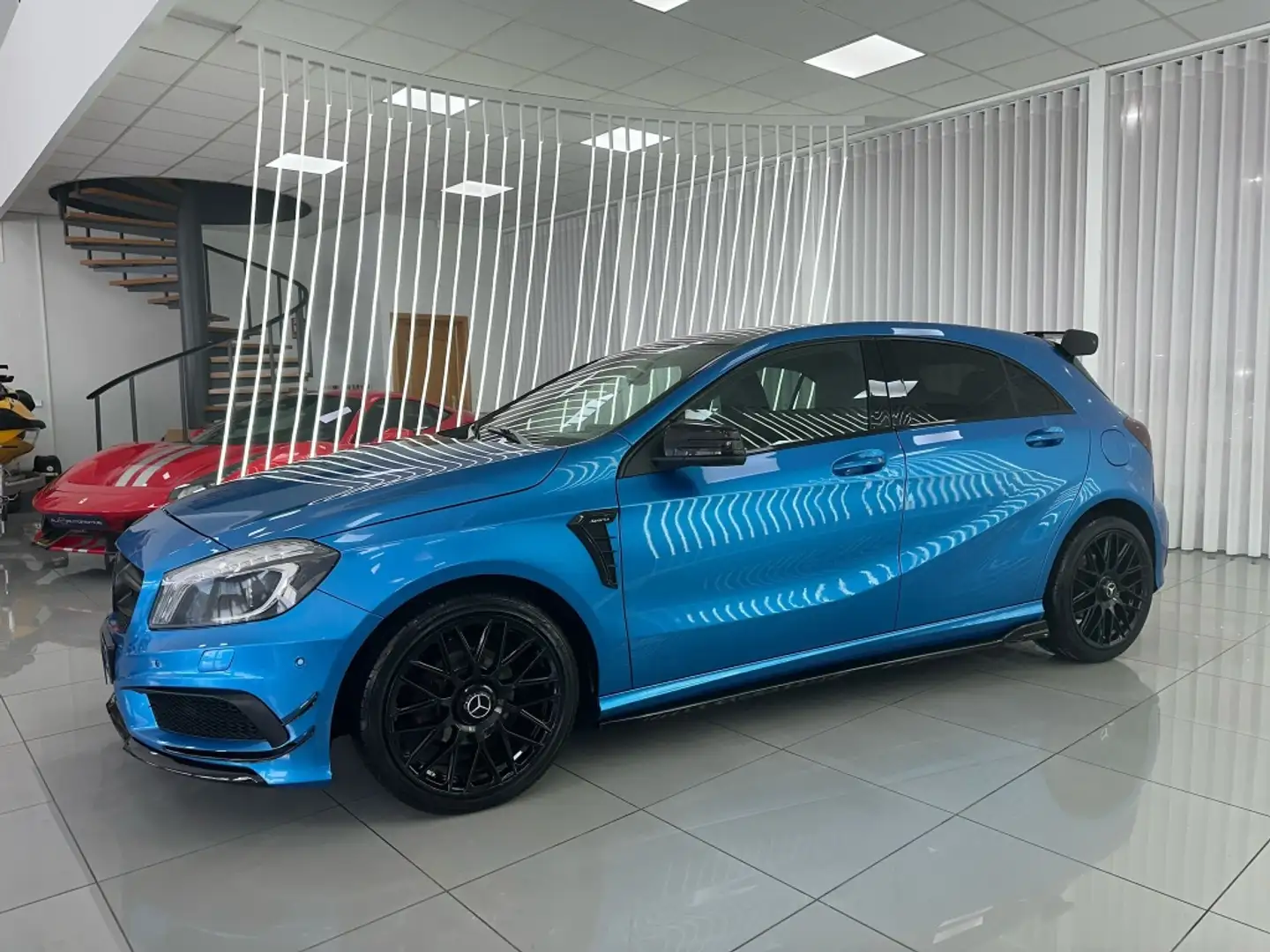 Mercedes-Benz A 180 180CDI BE AMG Line 7G-DCT Azul - 2
