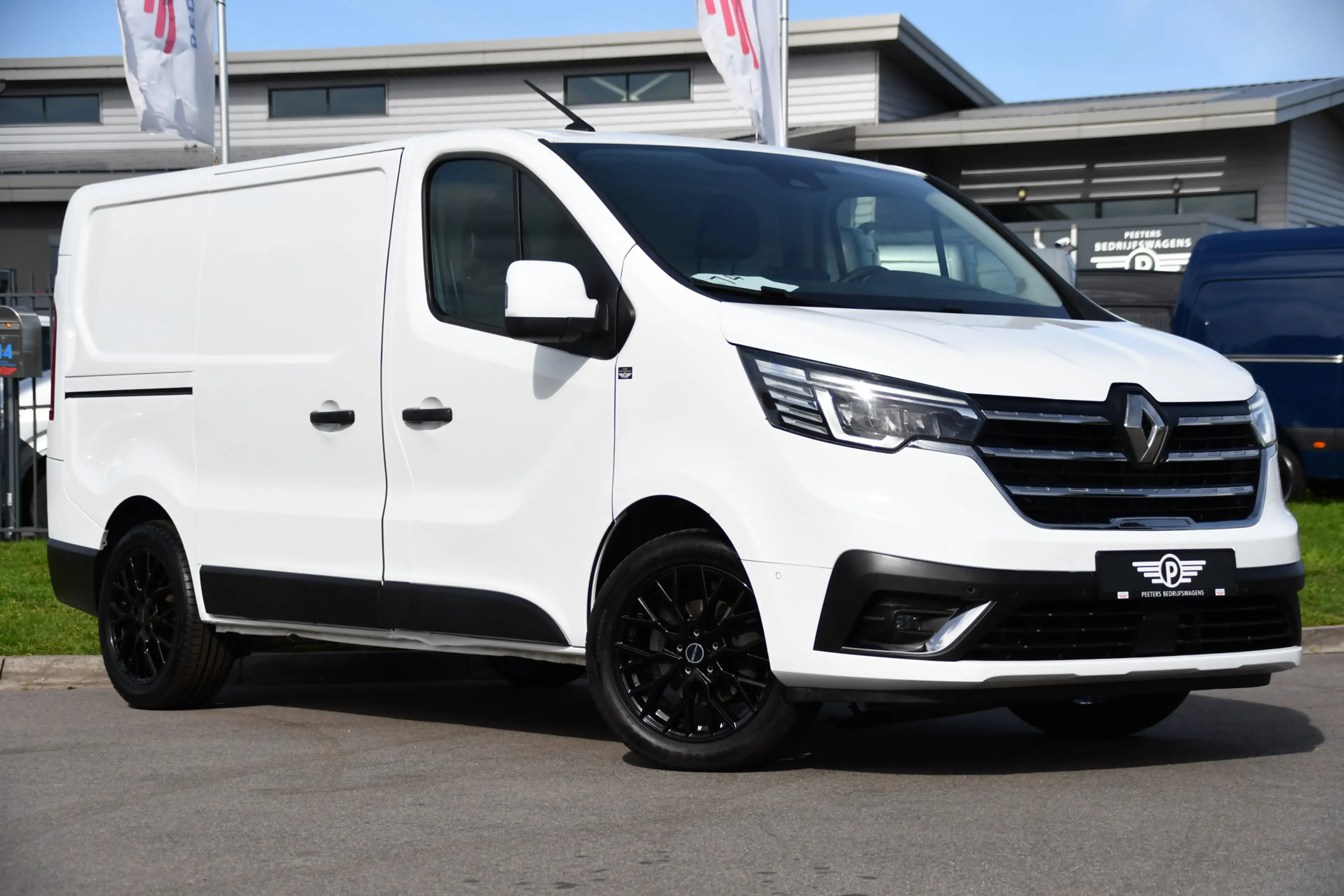 Renault Trafic 2.0 dCi 150 T29 L1H1 PB Edition Camer, Cruise, Car — photo 5