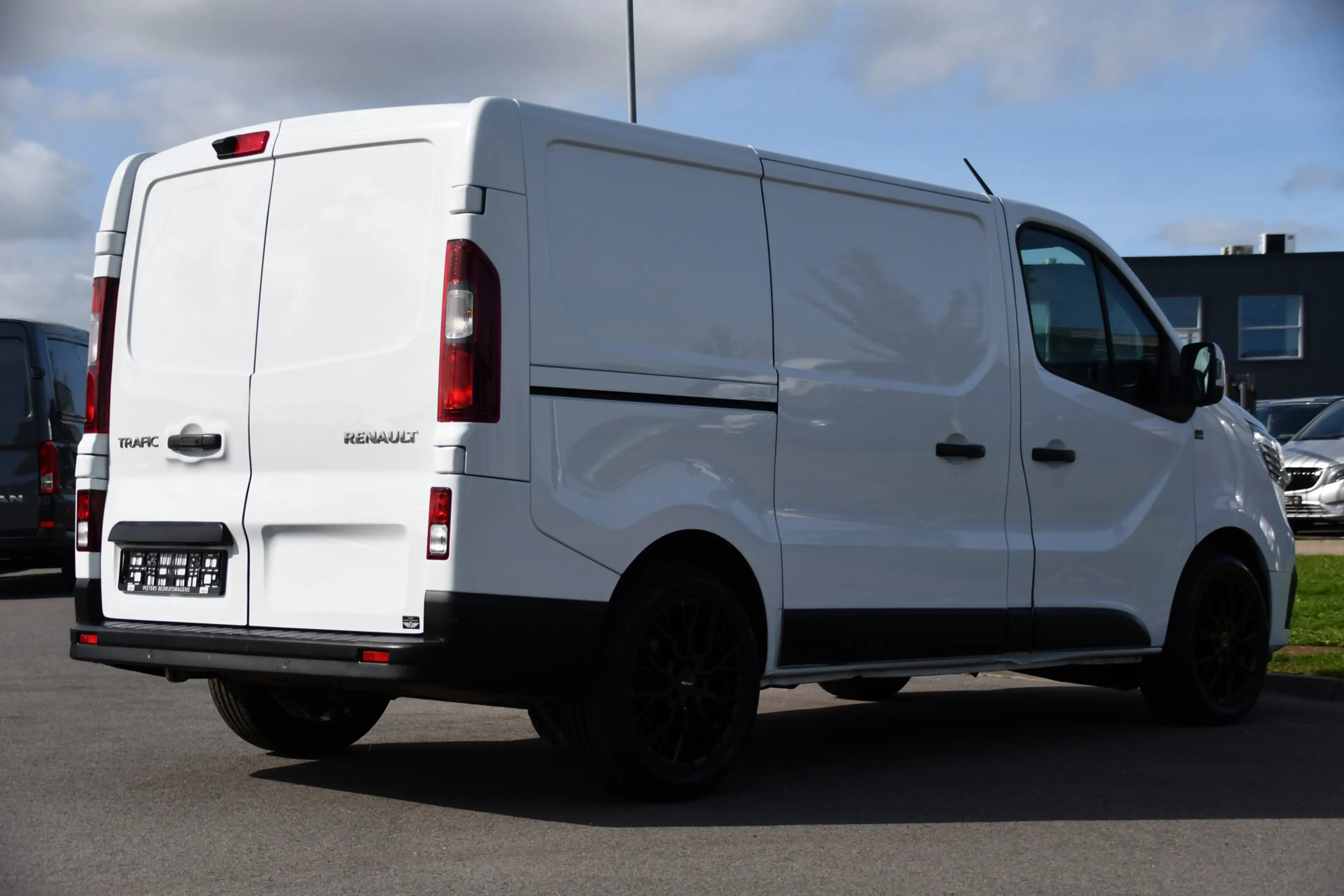 Renault Trafic 2.0 dCi 150 T29 L1H1 PB Edition Camer, Cruise, Car — photo 6