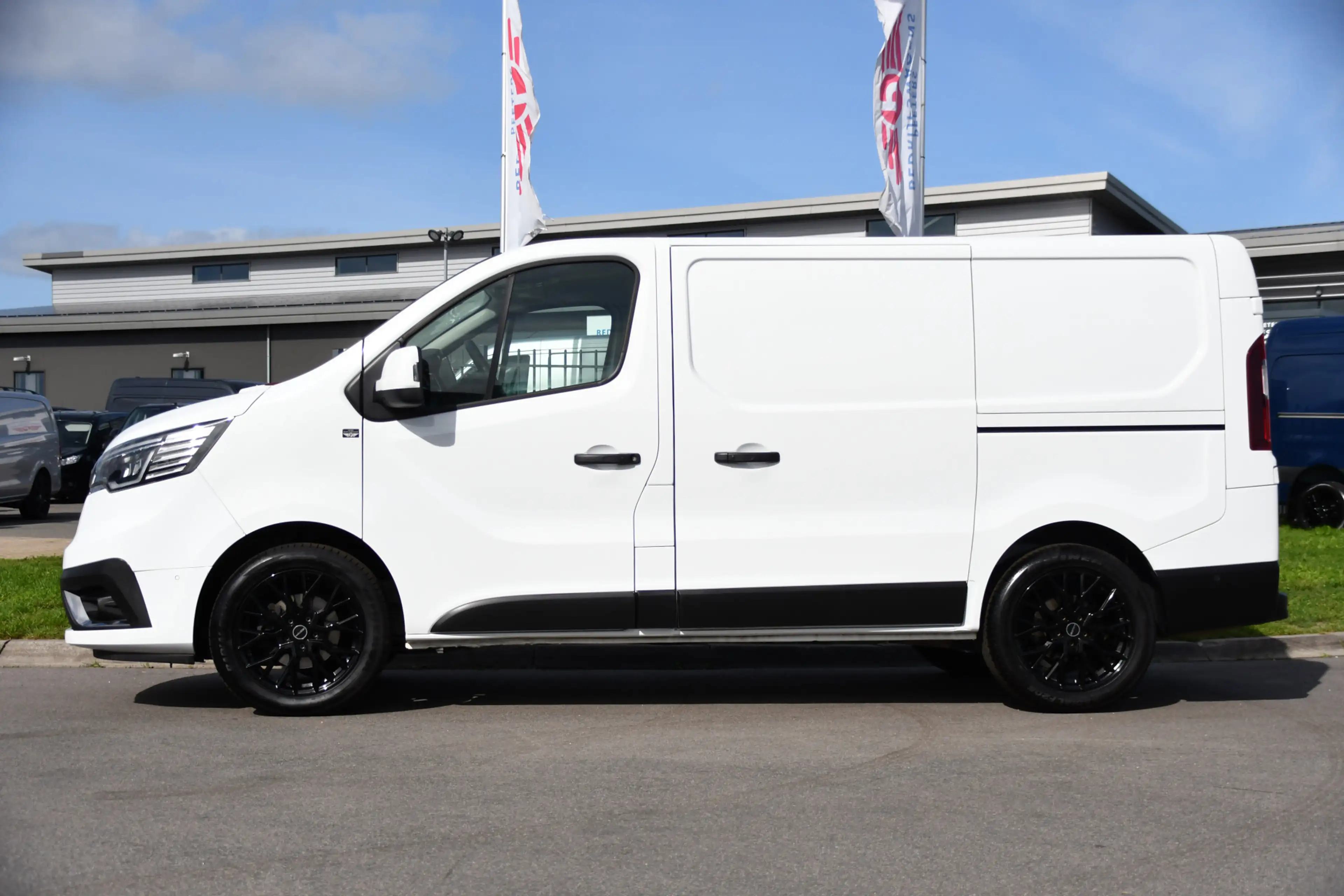 Renault Trafic 2.0 dCi 150 T29 L1H1 PB Edition Camer, Cruise, Car — photo 9