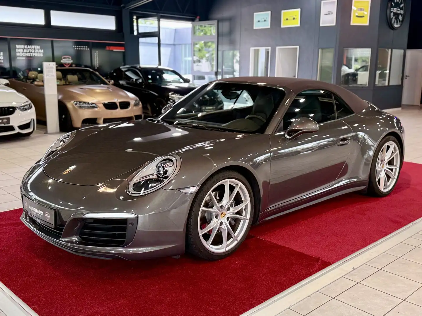 Porsche 991 .2 //Carrera 4 Cabriolet Gris - 1