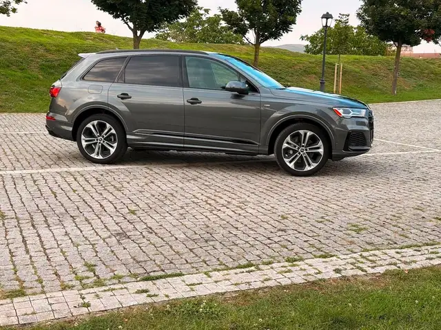 Audi Q7 55 TFSI quattro S line 7Sitzer Kamera Memory