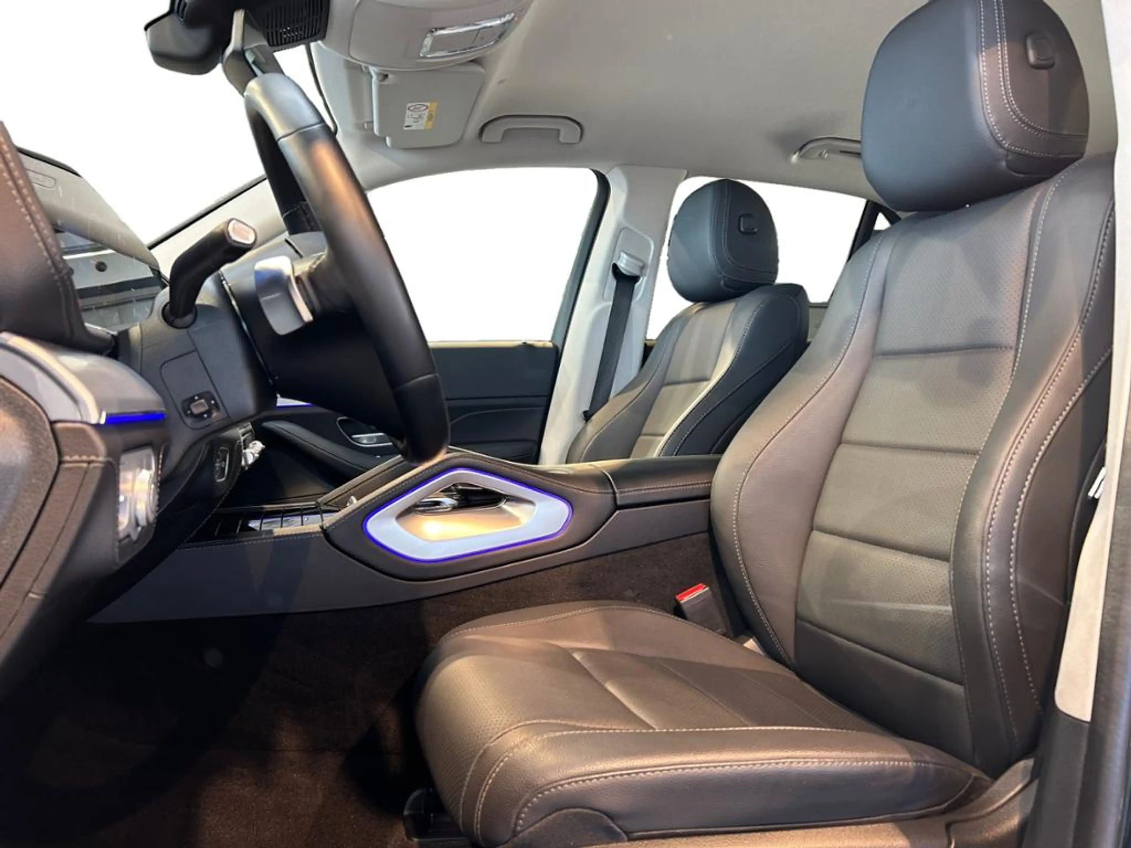 Mercedes-Benz GLE 300 d 4matic AMG AMG+MBUX+Burm+MBeam+AHK+360 — photo 7