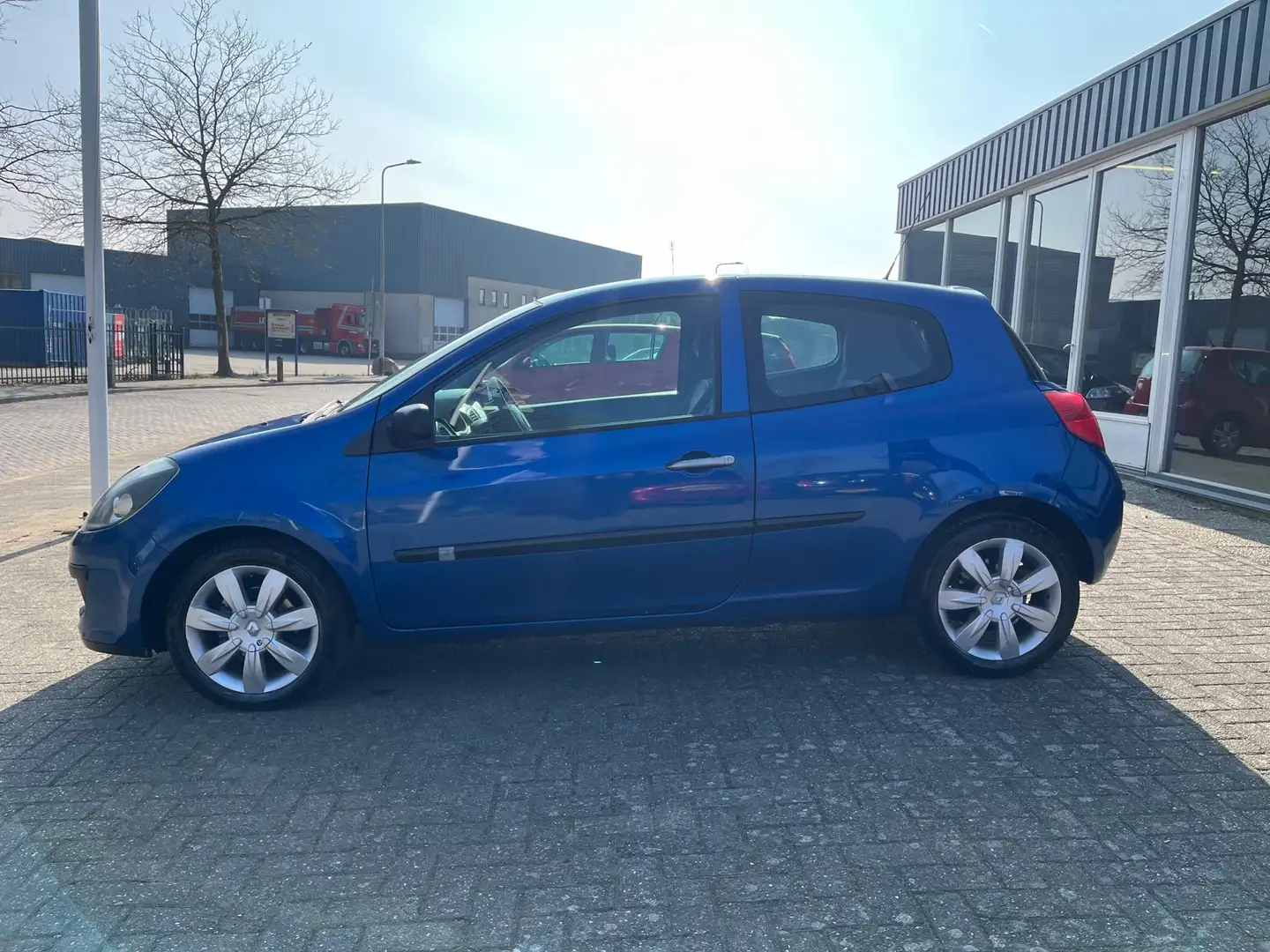 Renault Clio 1.4-16V Extreme, Goed onderhouden, Glazen dak Azul - 2