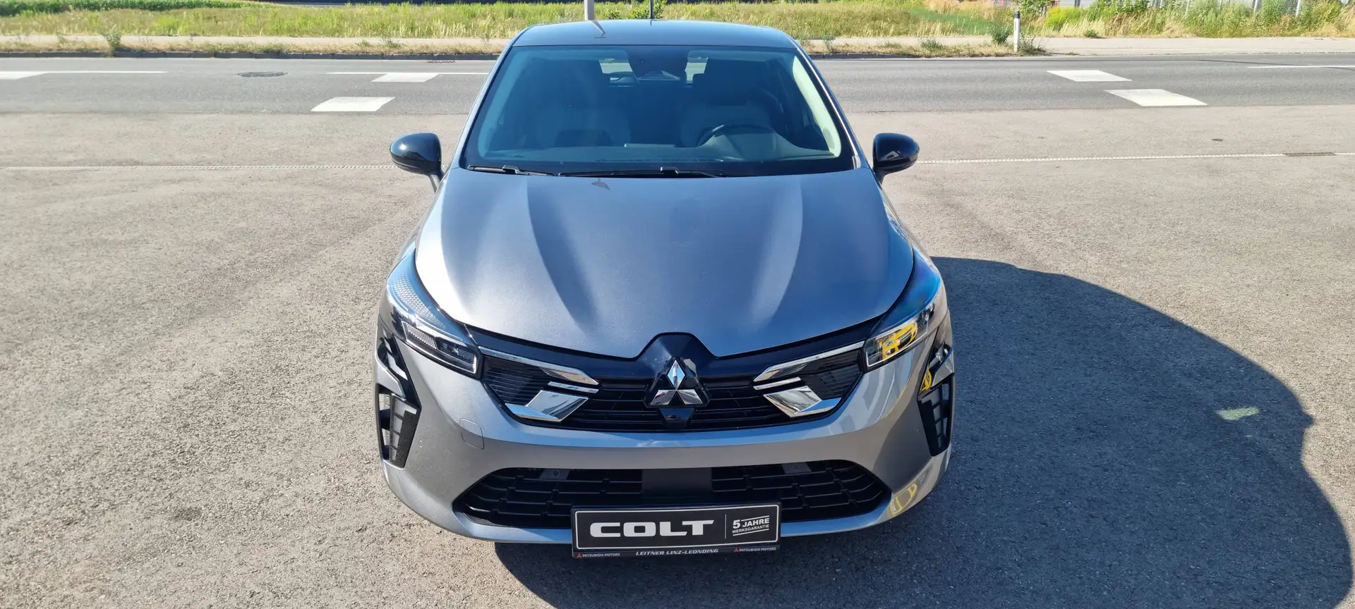 Mitsubishi Colt Invite Turbo C26 Grau - 2