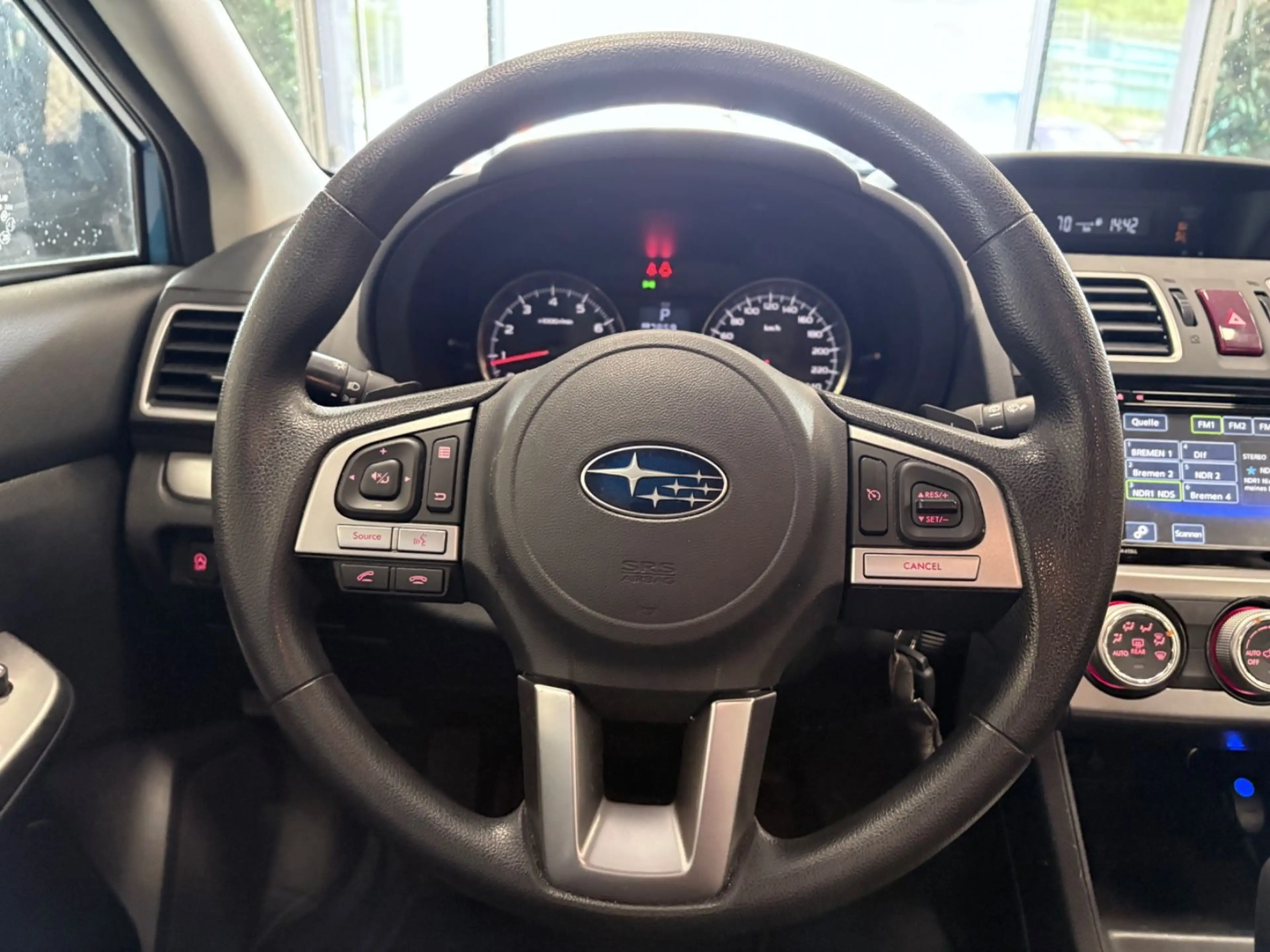 Subaru XV Active Automatik/ Allrad/8 Fach Bereift ALLU — photo 9