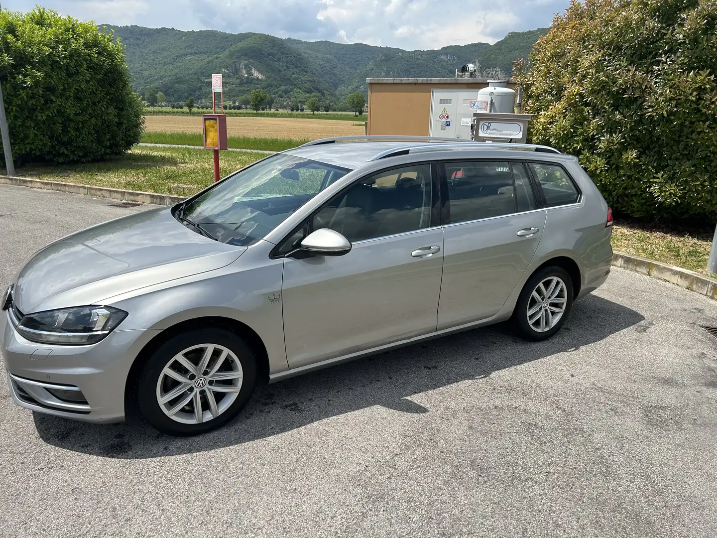 Volkswagen Golf Variant 2.0 tdi Highline 140cv dsg6 - 2