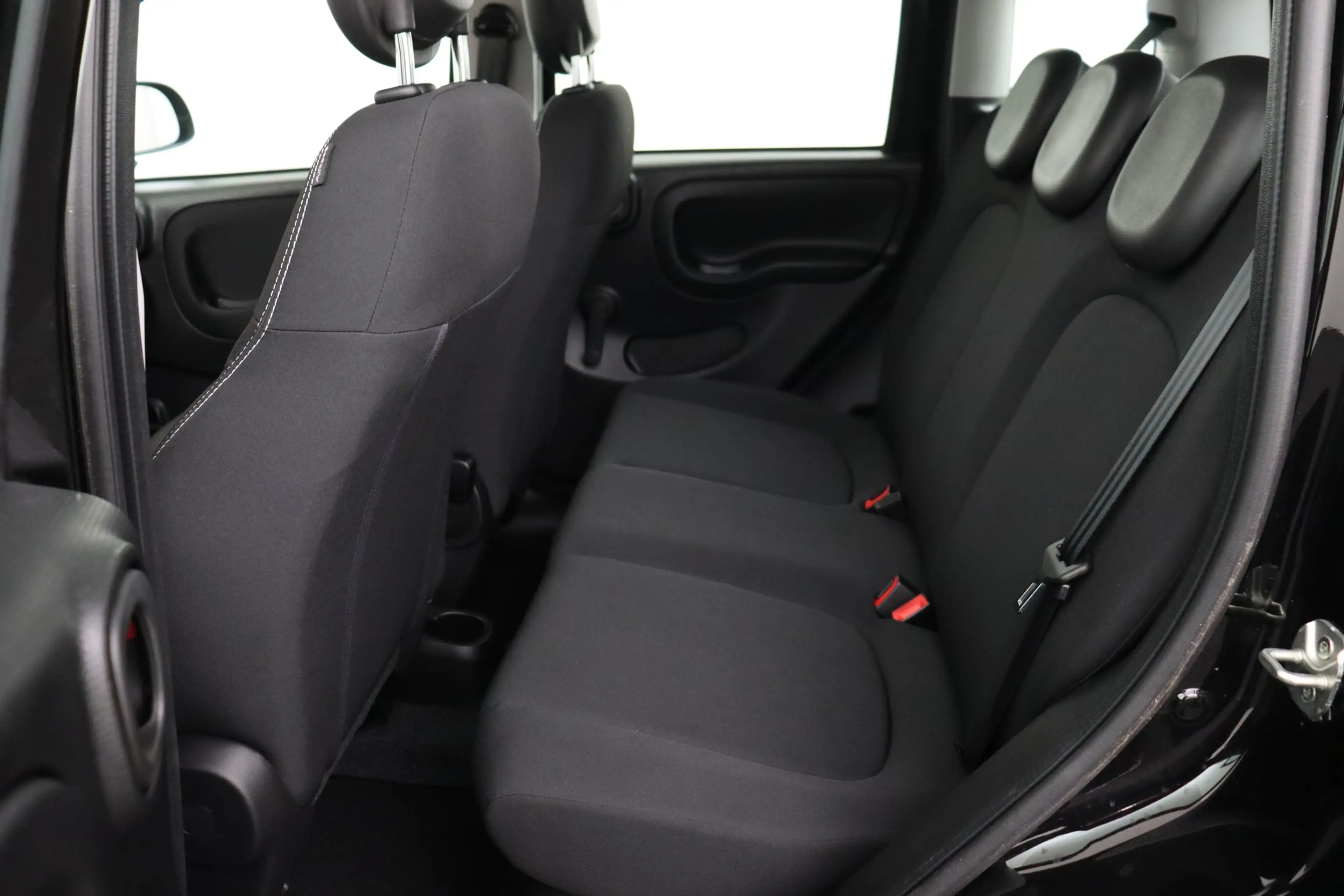 Fiat Panda 1.0i HYBRID CITY PACK + PDC + CRUISE + AIRCO — photo 13