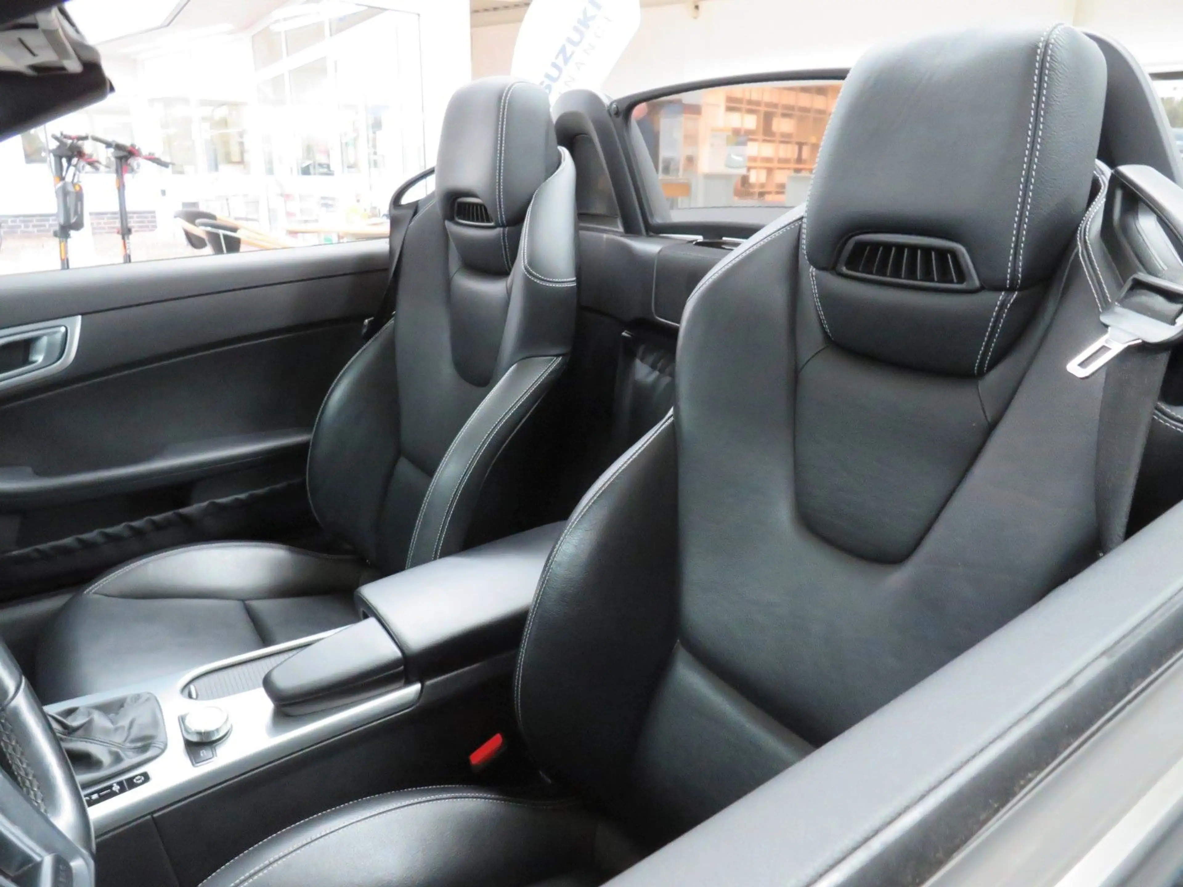 Mercedes-Benz SLK 200 Roadster — photo 10