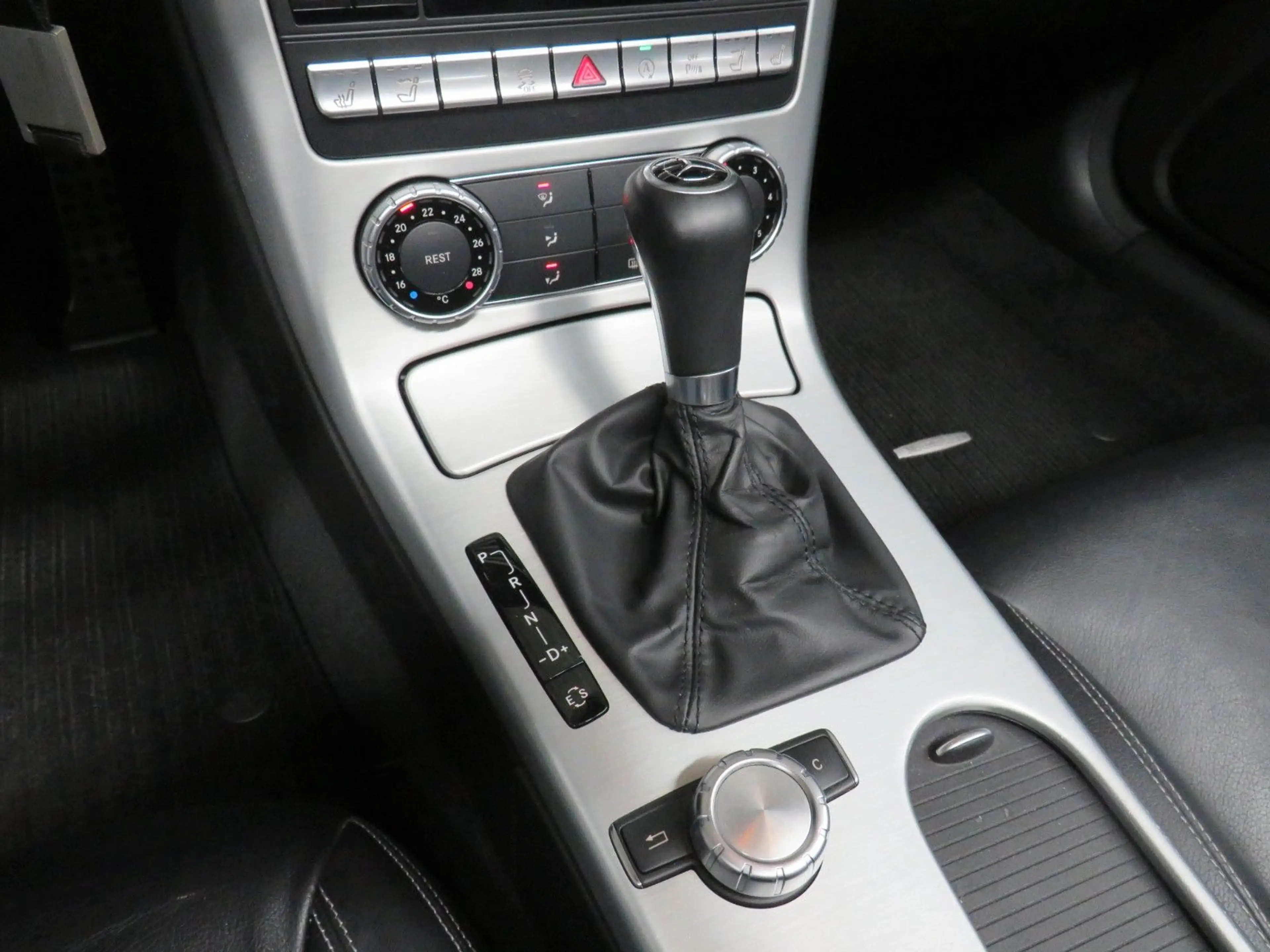 Mercedes-Benz SLK 200 Roadster — photo 13