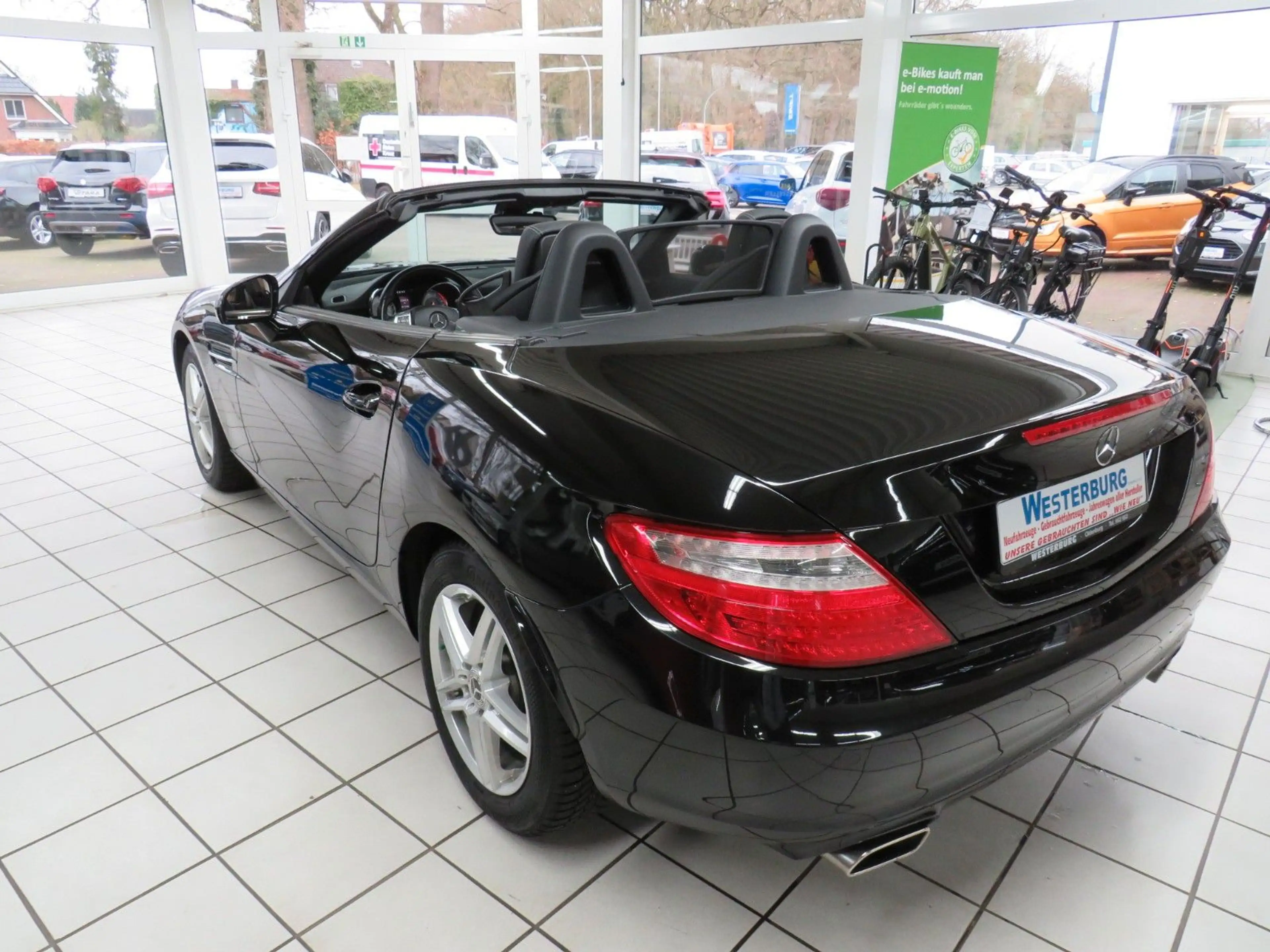 Mercedes-Benz SLK 200 Roadster — photo 4