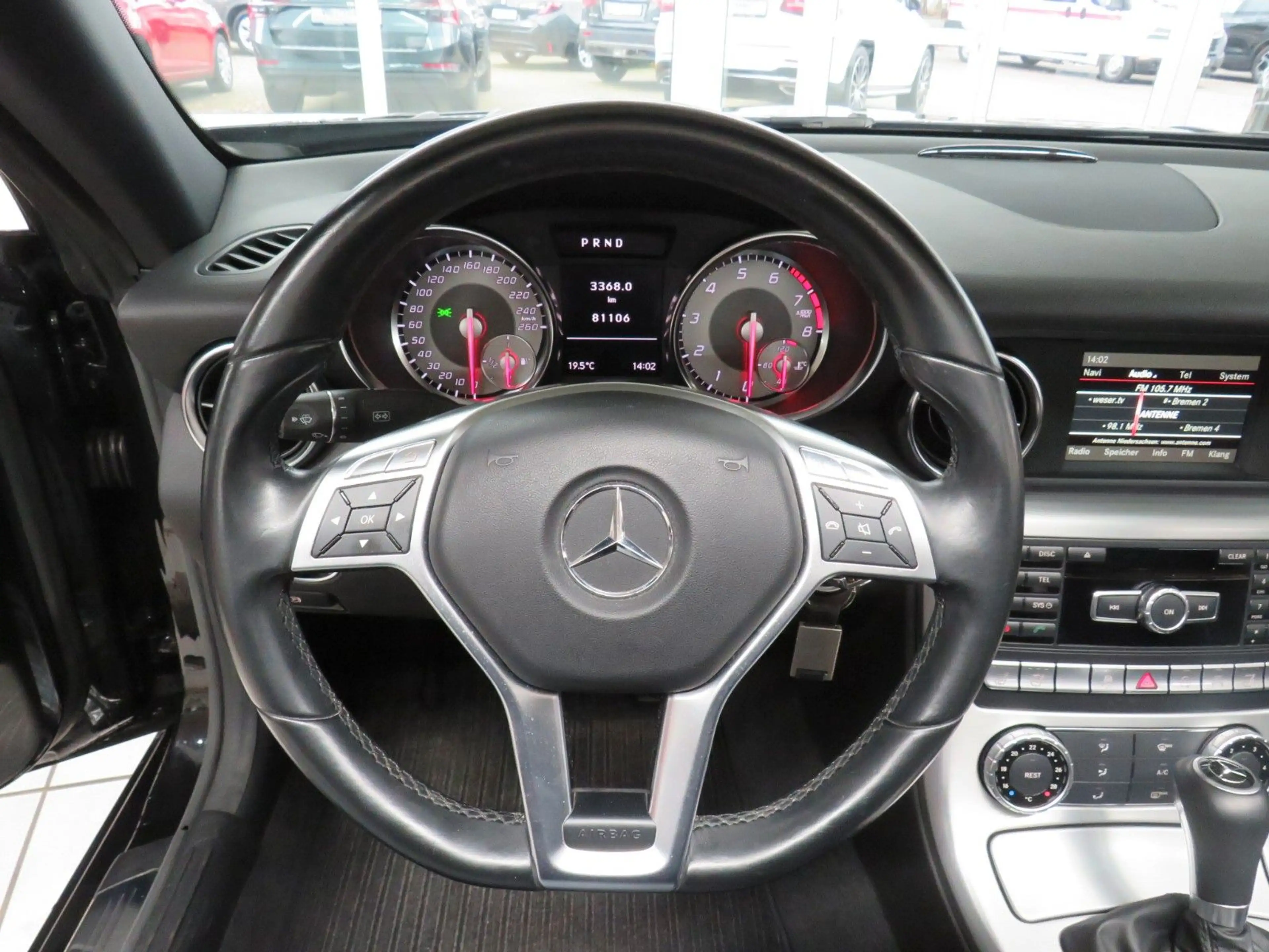Mercedes-Benz SLK 200 Roadster — photo 11