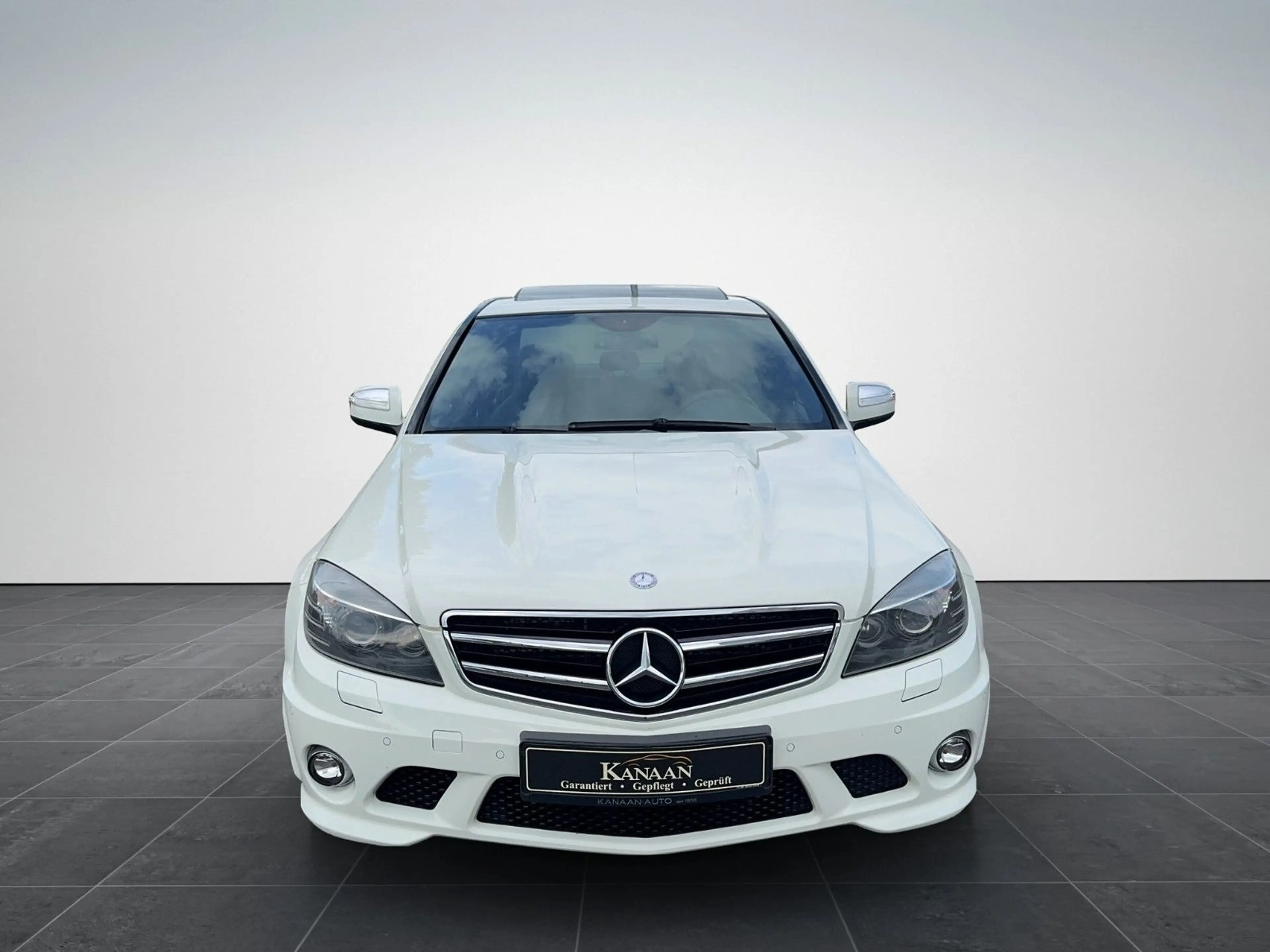 Mercedes-Benz C 63 AMG *Original-Zustand*Gepflegt ! — photo 2