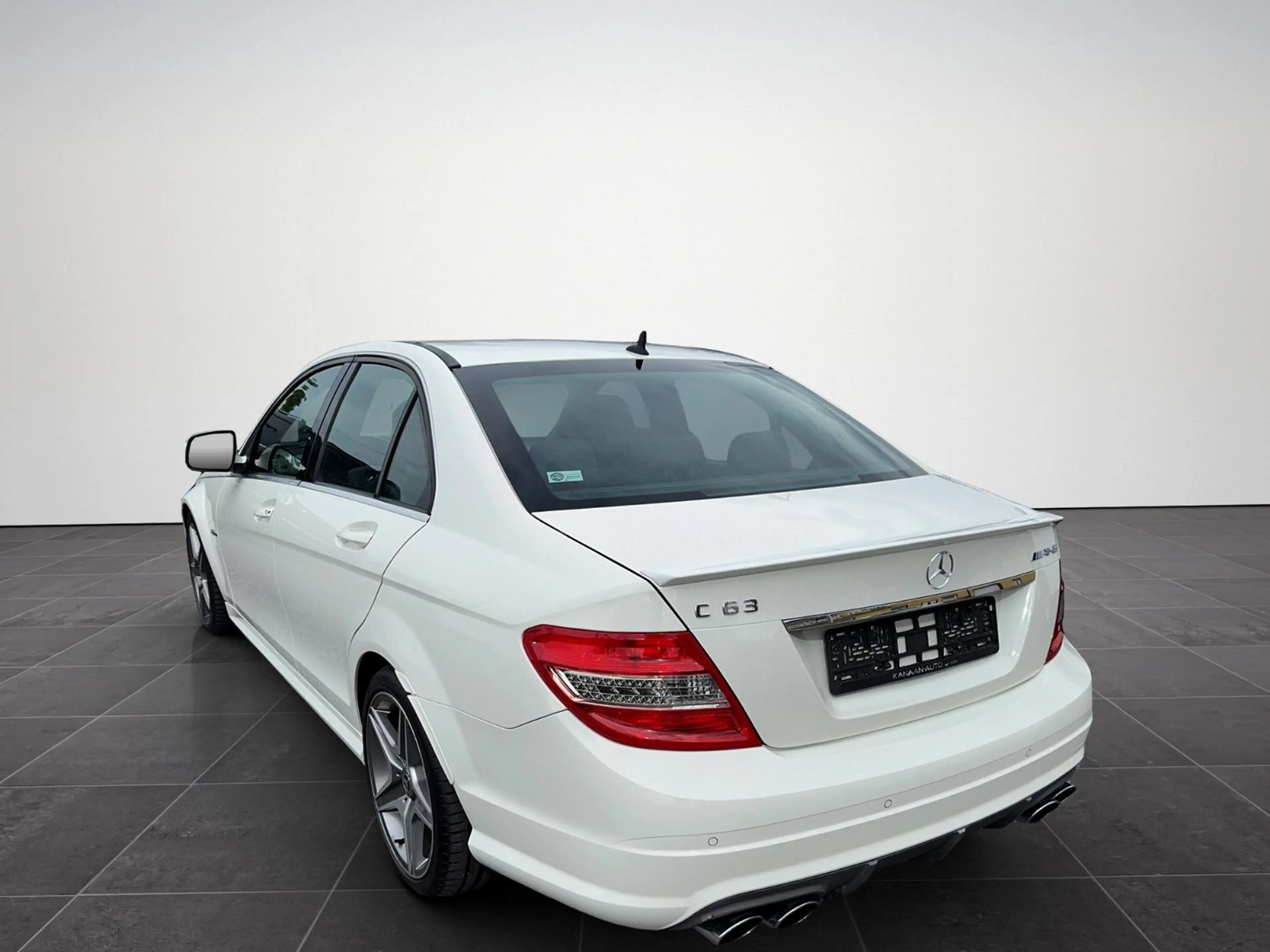 Mercedes-Benz C 63 AMG *Original-Zustand*Gepflegt ! — photo 5