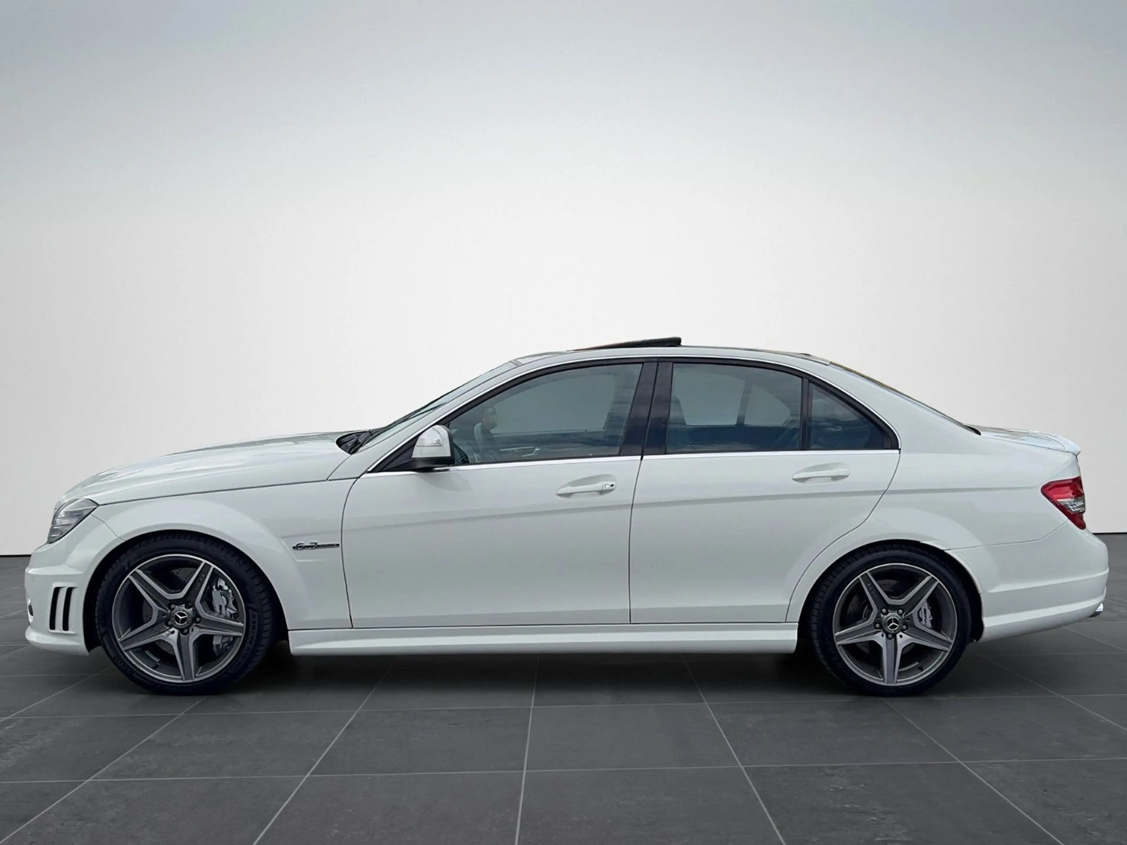 Mercedes-Benz C 63 AMG *Original-Zustand*Gepflegt ! — photo 4