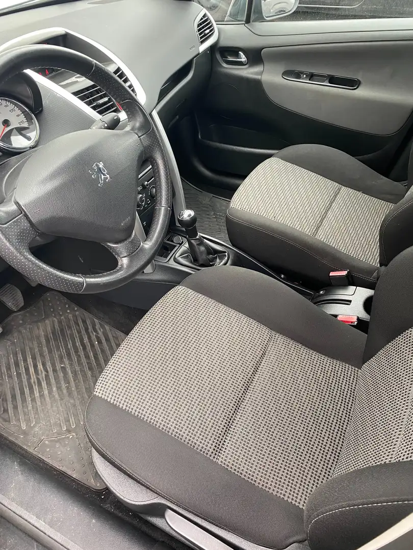 Peugeot 207 207 SW 120 VTi Outdoor Negru - 1