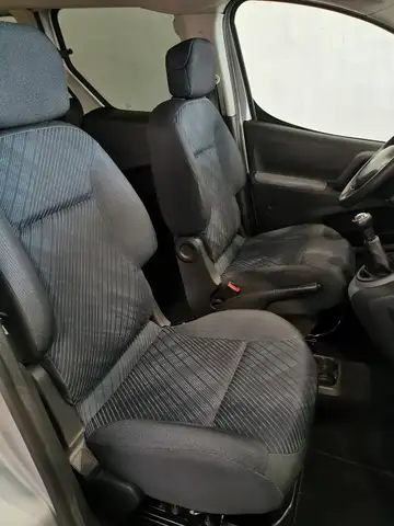 Peugeot Partner view 12