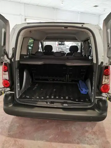 Peugeot Partner view 8