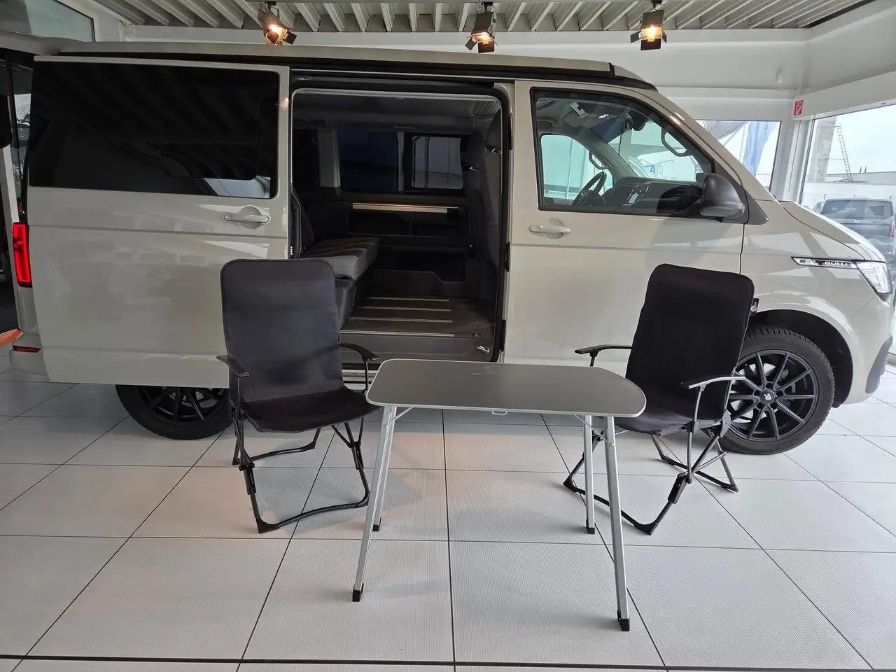 Volkswagen T6.1 California Beach Camper FWD 2.0 TD "Bulli" 13