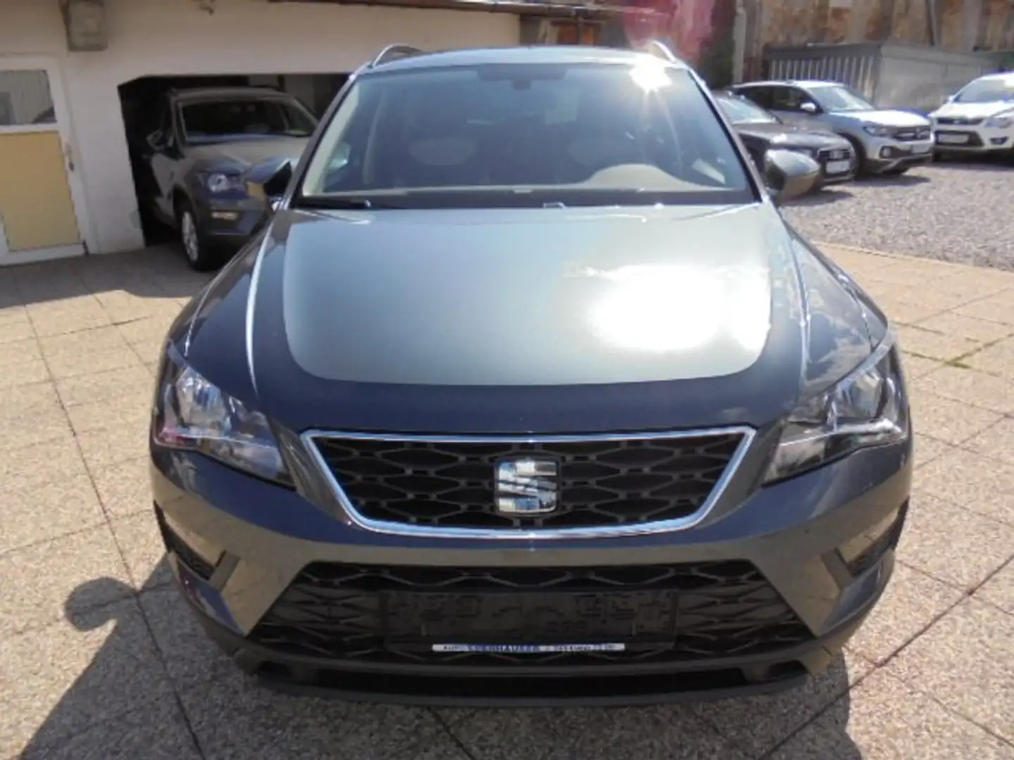 SEAT Ateca 1,0 Reference Eco TSI Gris - 2