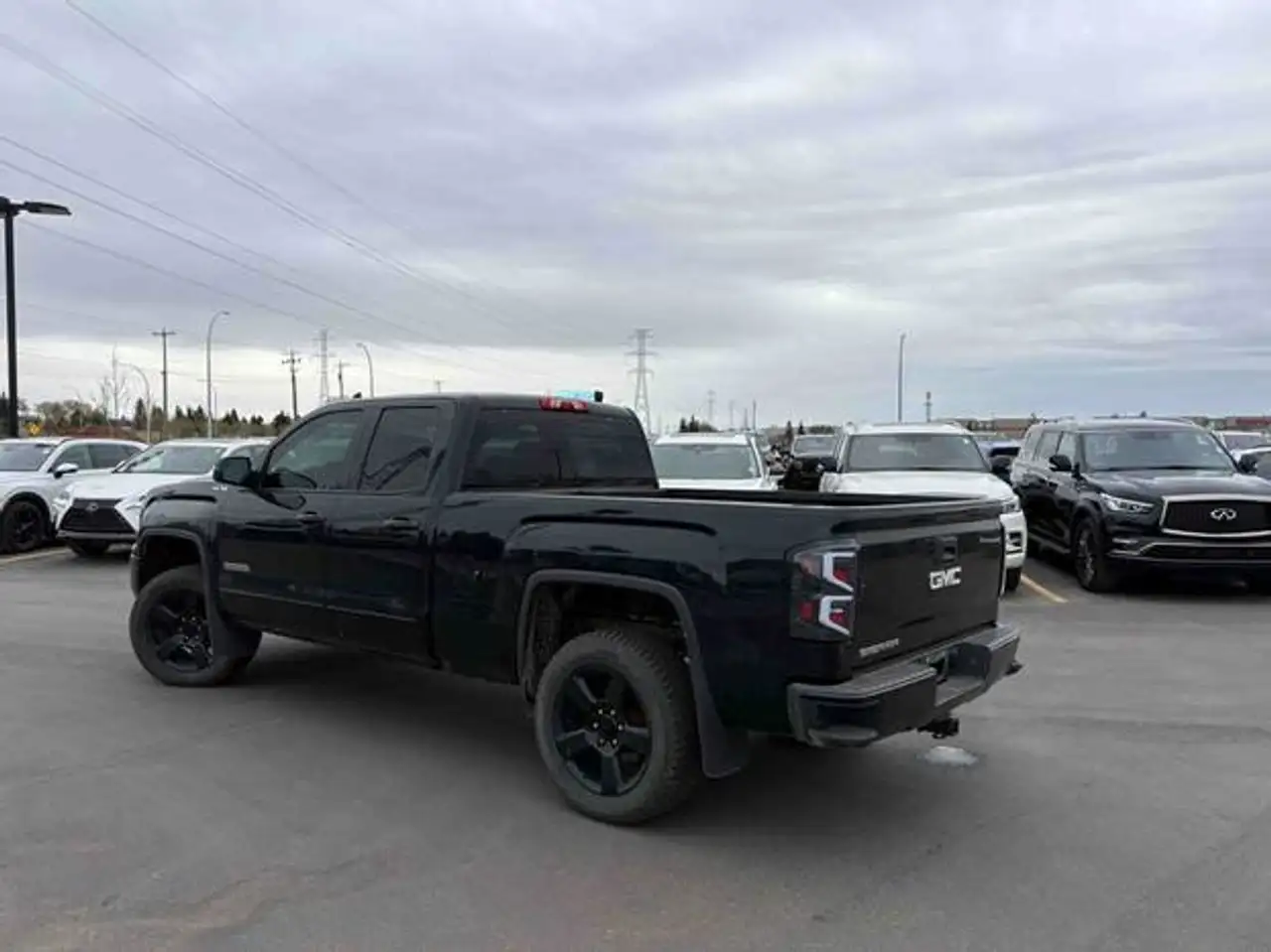 GMC Sierra 1500 снимка GMC Sierra 1500