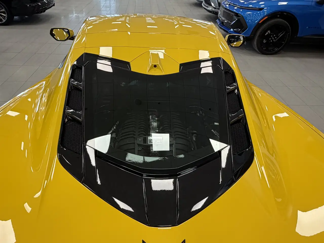 Chevrolet Corvette снимка Chevrolet Corvette