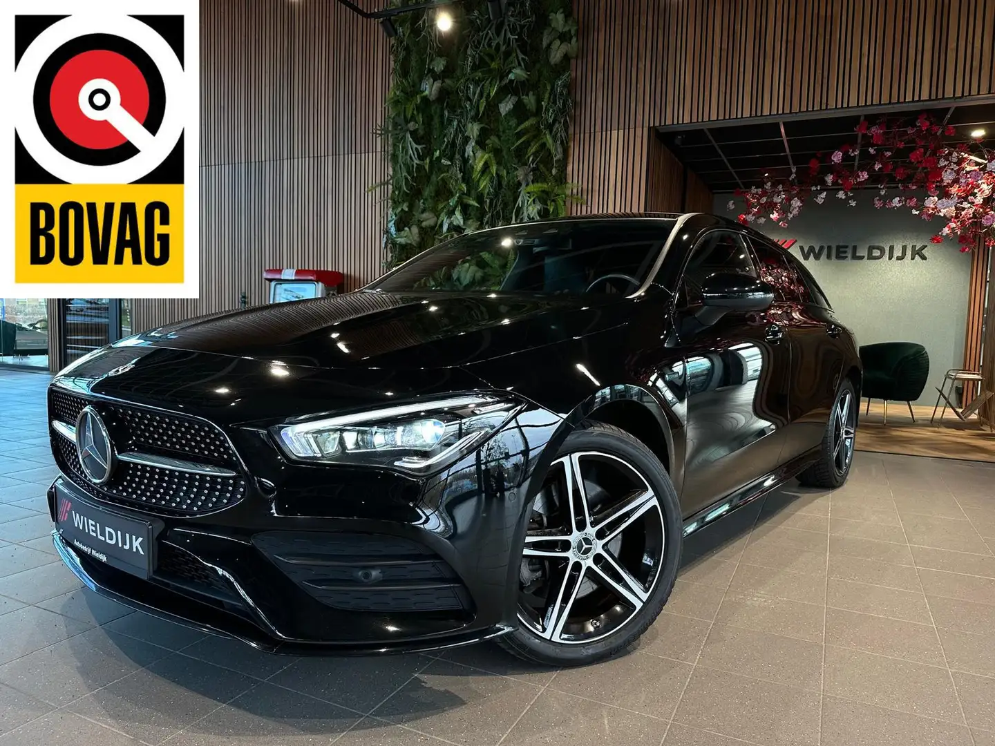 Mercedes-Benz CLA 250 Shooting Brake e Business Solution AMG Limited pan - 1