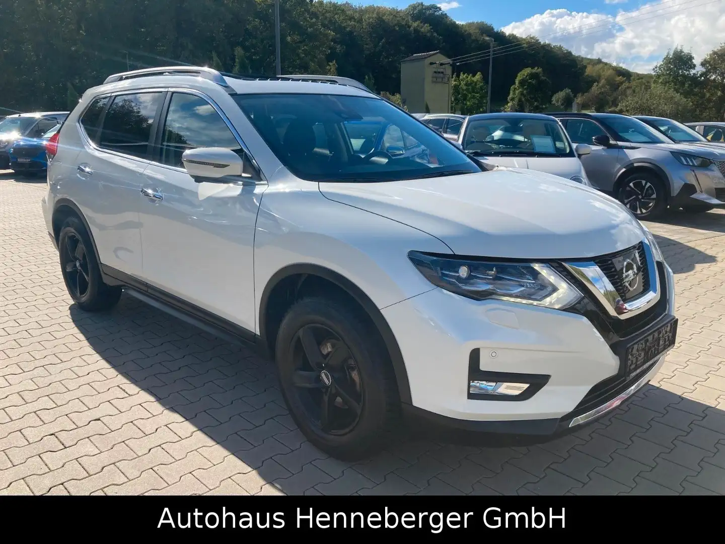 Nissan X-Trail N-Connecta, AHK, 8fach bereift Schiebed. Fehér - 1