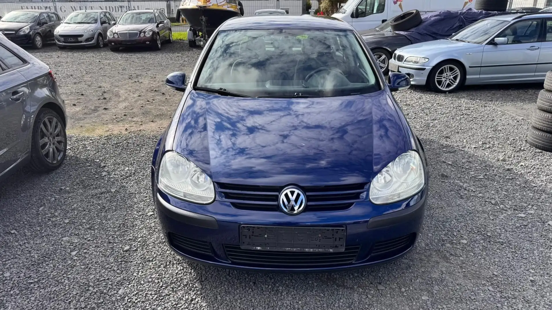 Volkswagen Golf Das Fahrzeug hat kein TÜV Blau - 2