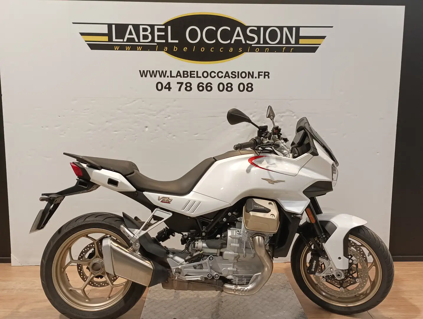 Moto Guzzi V 100 Fehér - 1