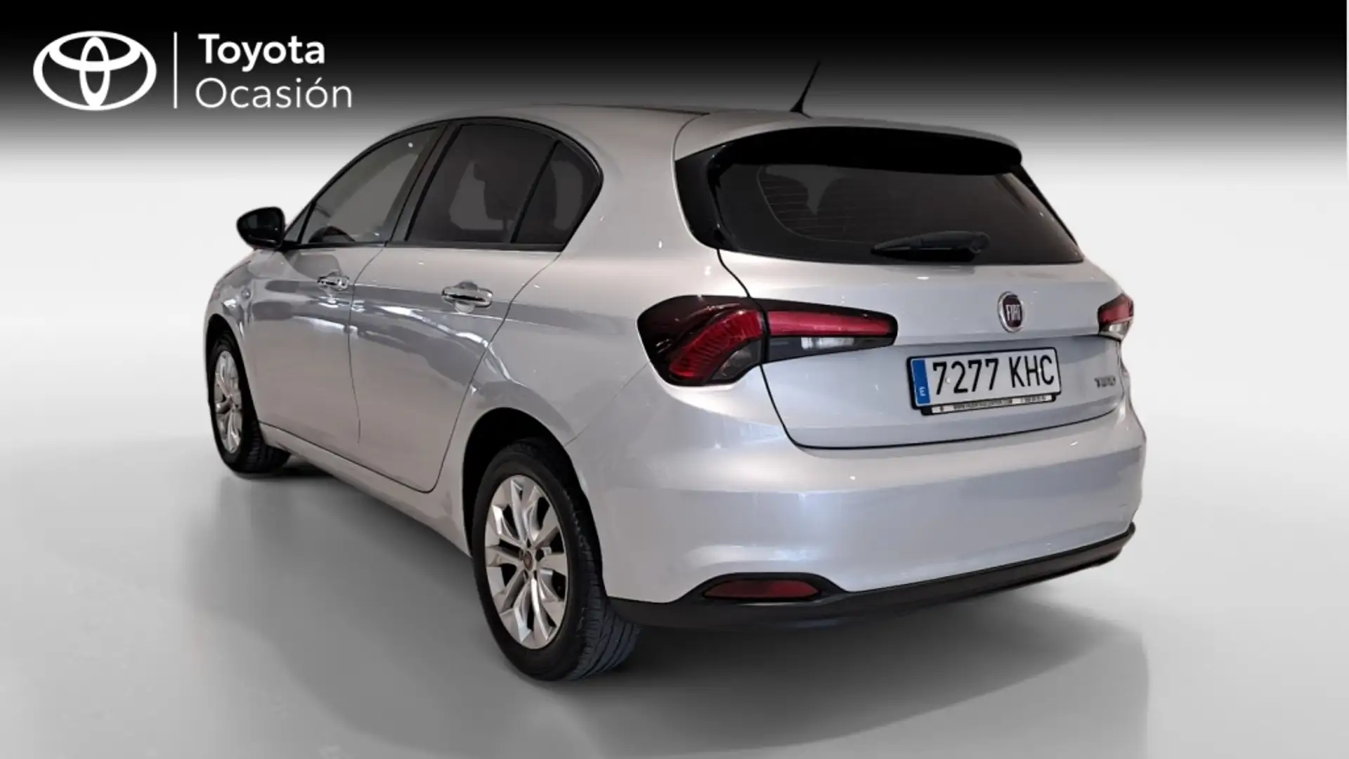 Fiat Tipo BERLINA CON PORTON 1.3 MULTIJET LOUNGE 95 5P Grijs - 2