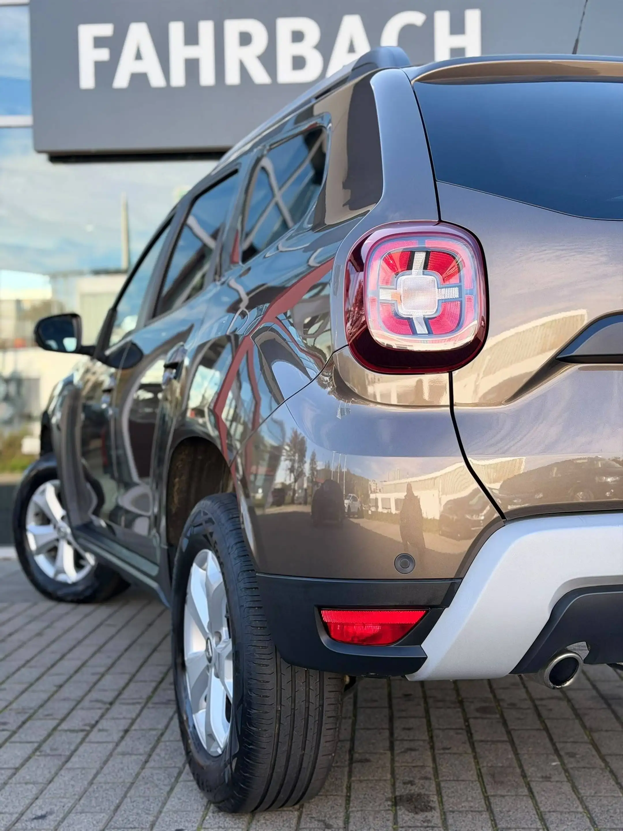 Dacia Duster Urban Blue dci 115 2WD — photo 14
