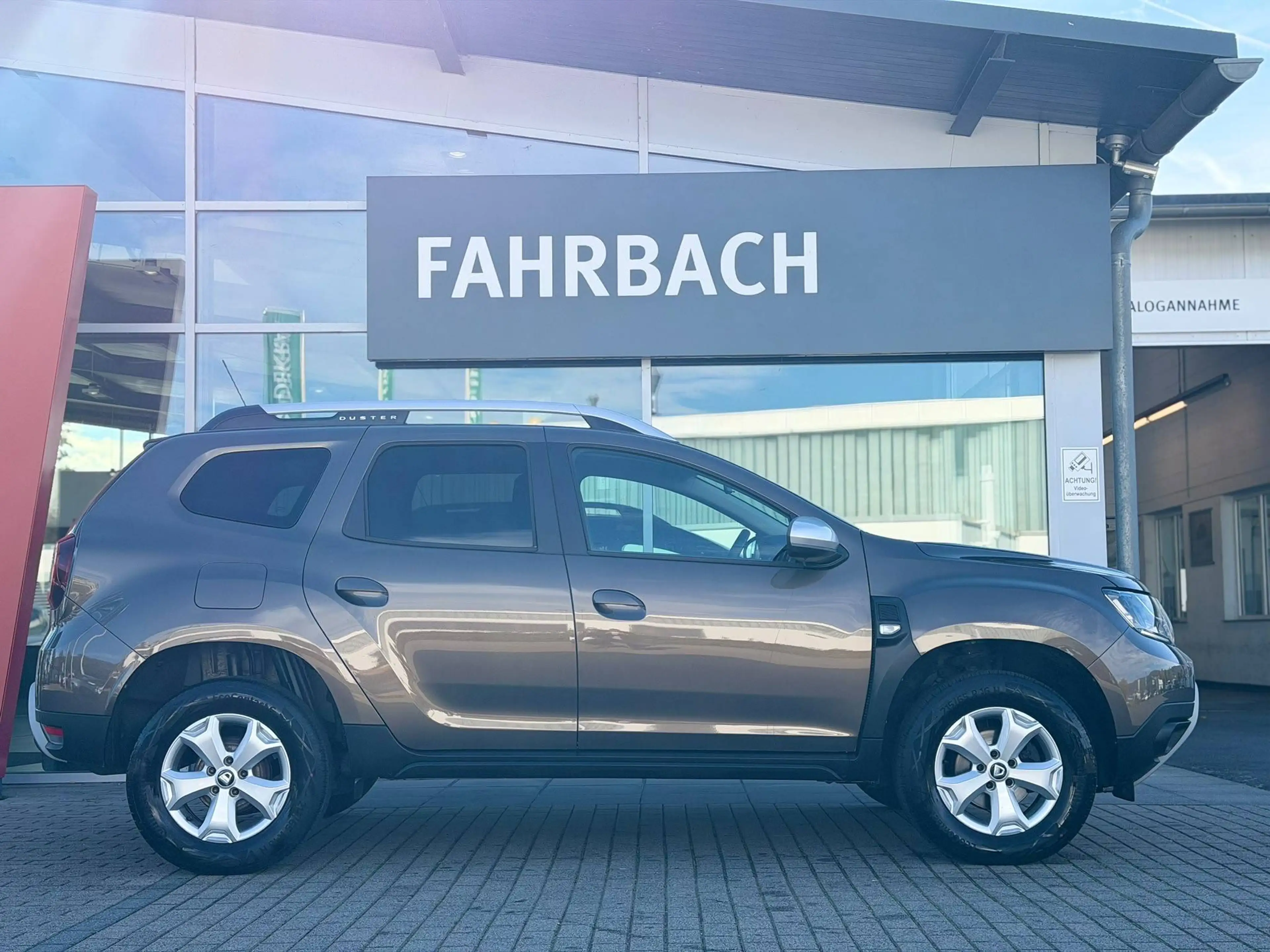 Dacia Duster Urban Blue dci 115 2WD — photo 23