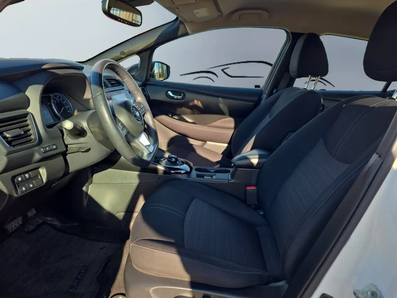 Nissan Leaf снимка Nissan Leaf
