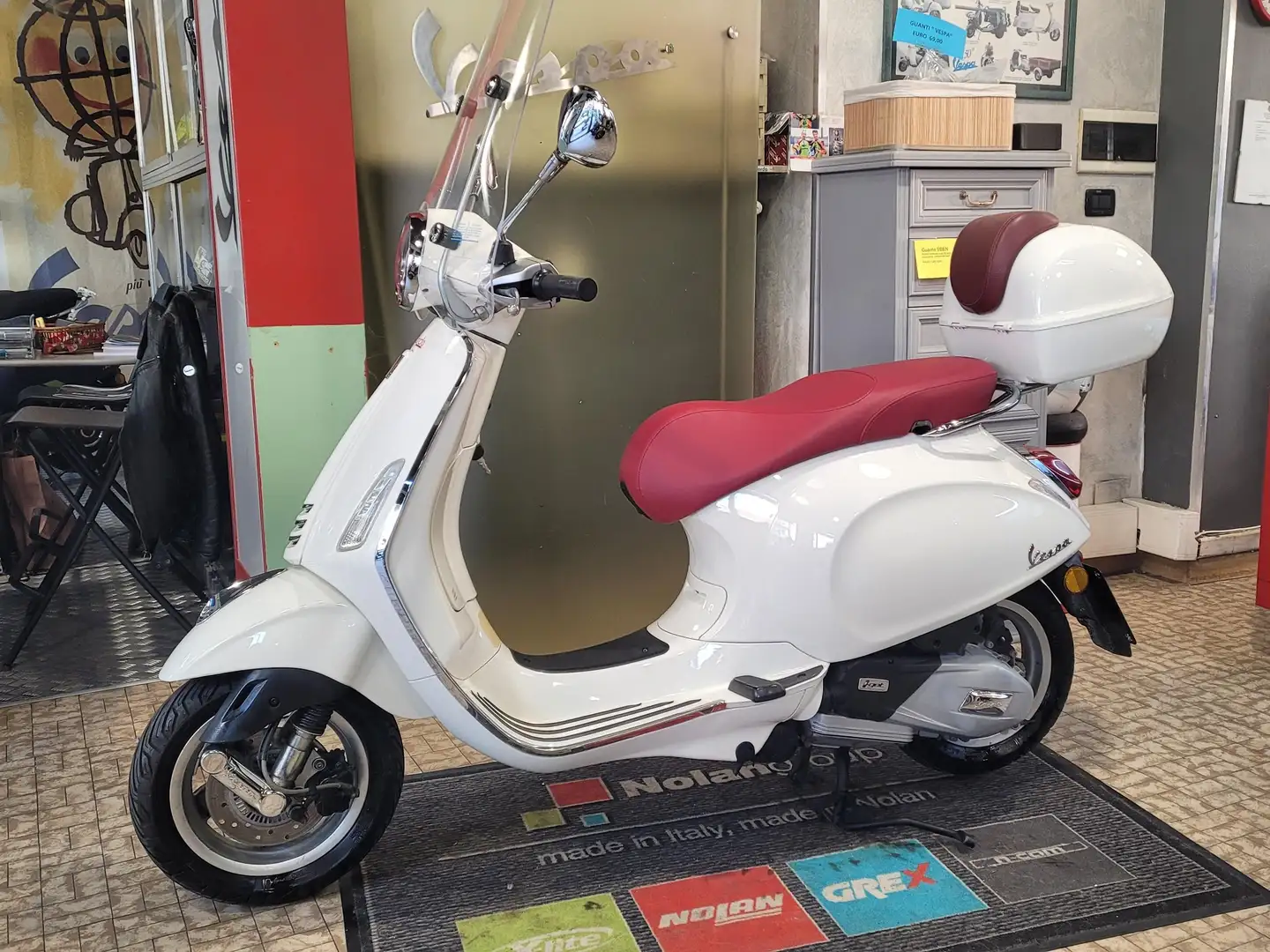Vespa Primavera 150 3V ABS Bianco - 1