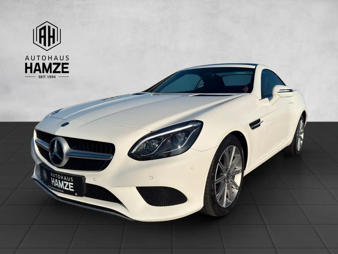 Mercedes-Benz SLC 180 Roadster|NAVI|LED|Panorama|Airscarf Blanco - 1