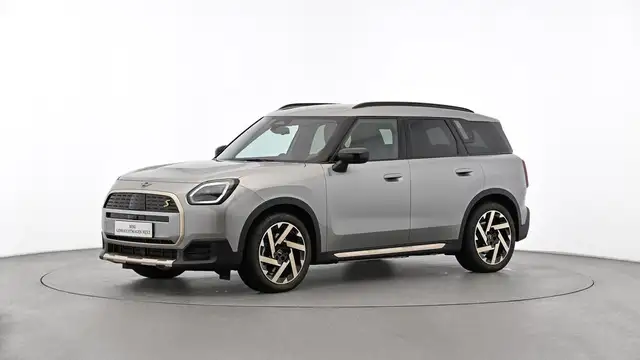 MINI Countryman SE All4 Favoured Trim