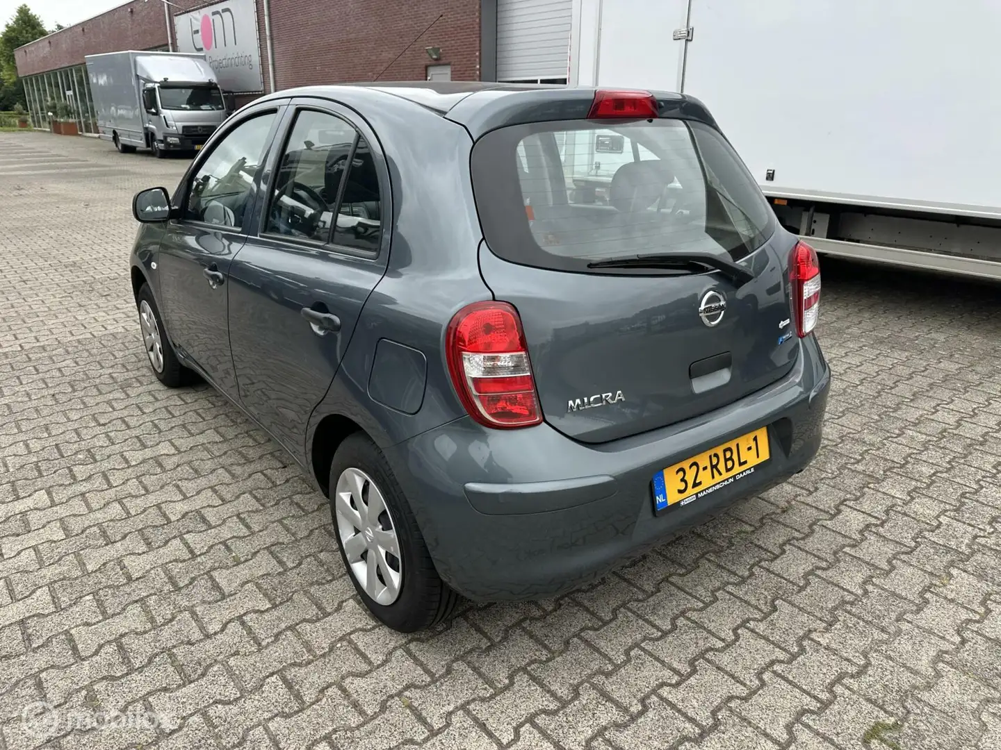 Nissan Micra 1.2 Visia Pack 57.000 km nap automaat dealer on Grijs - 2