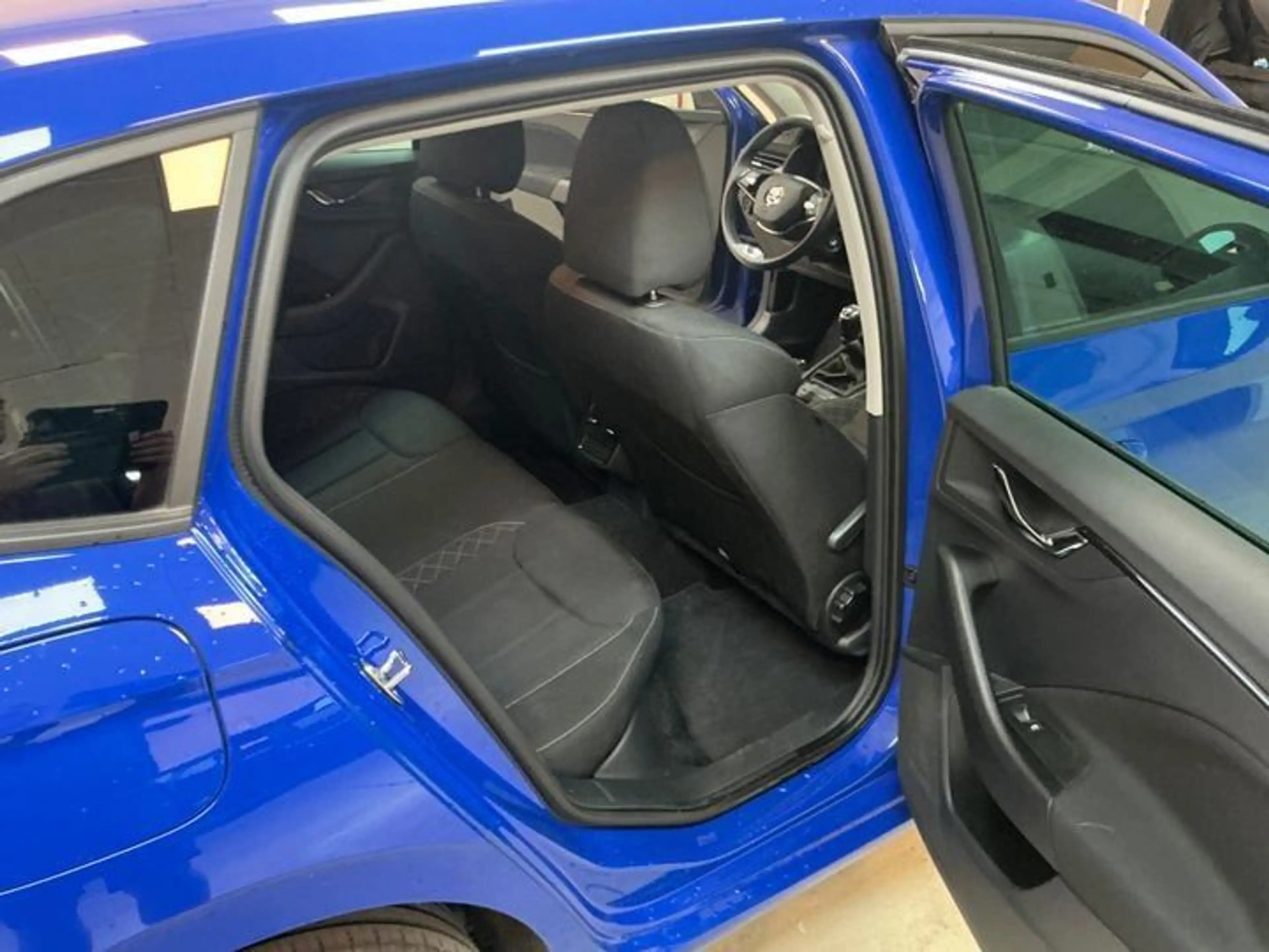 Skoda Scala Ambition 1.0 TSI Tour de France — photo 7