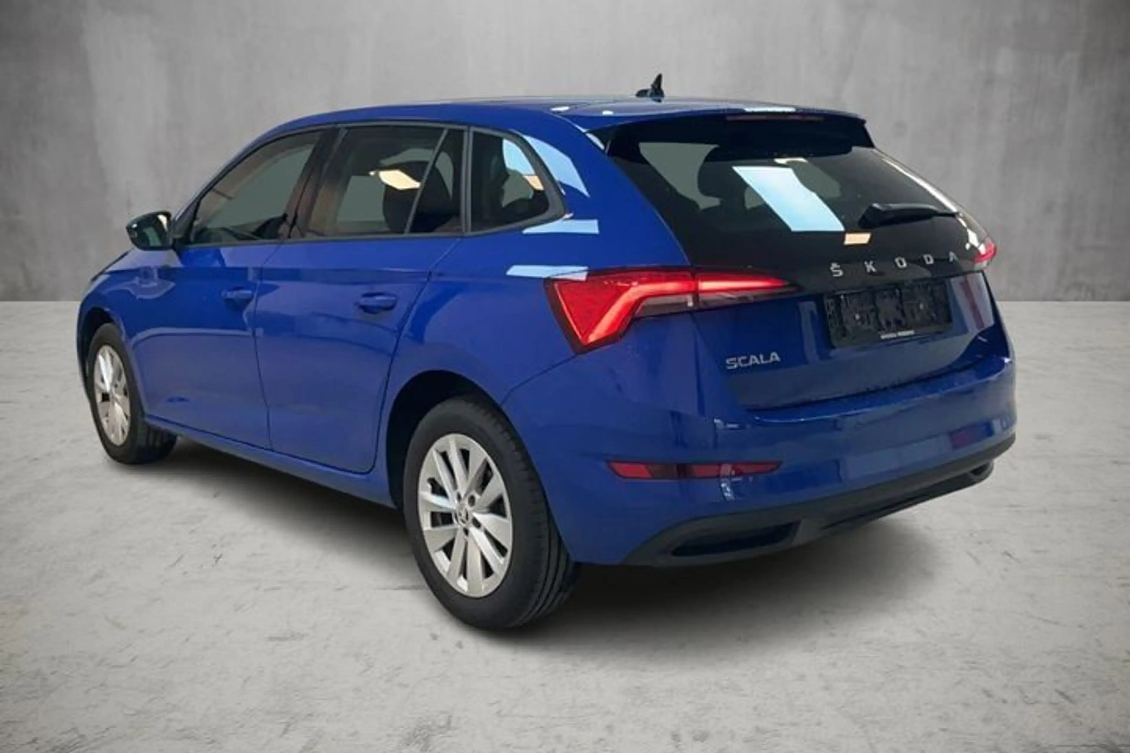 Skoda Scala Ambition 1.0 TSI Tour de France — photo 3