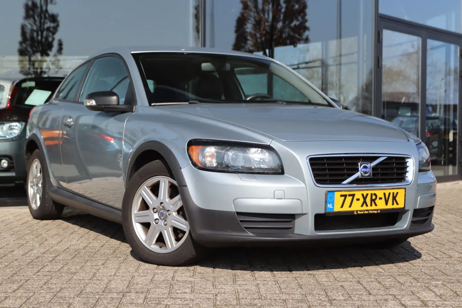 Volvo C30 2.4i 5CIL KINETIC AUT. | XENON | LEDER | NAP | YOU Grijs - 2
