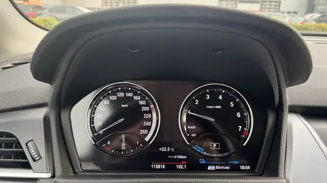 BMW 2 Series view 22