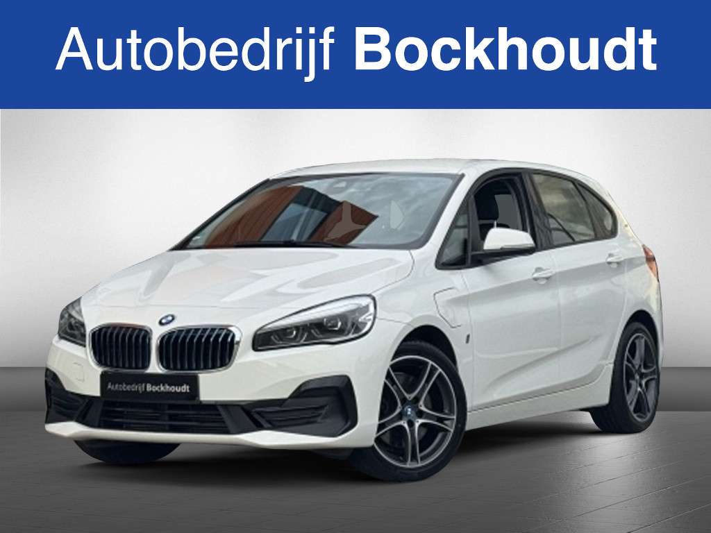 BMW 225